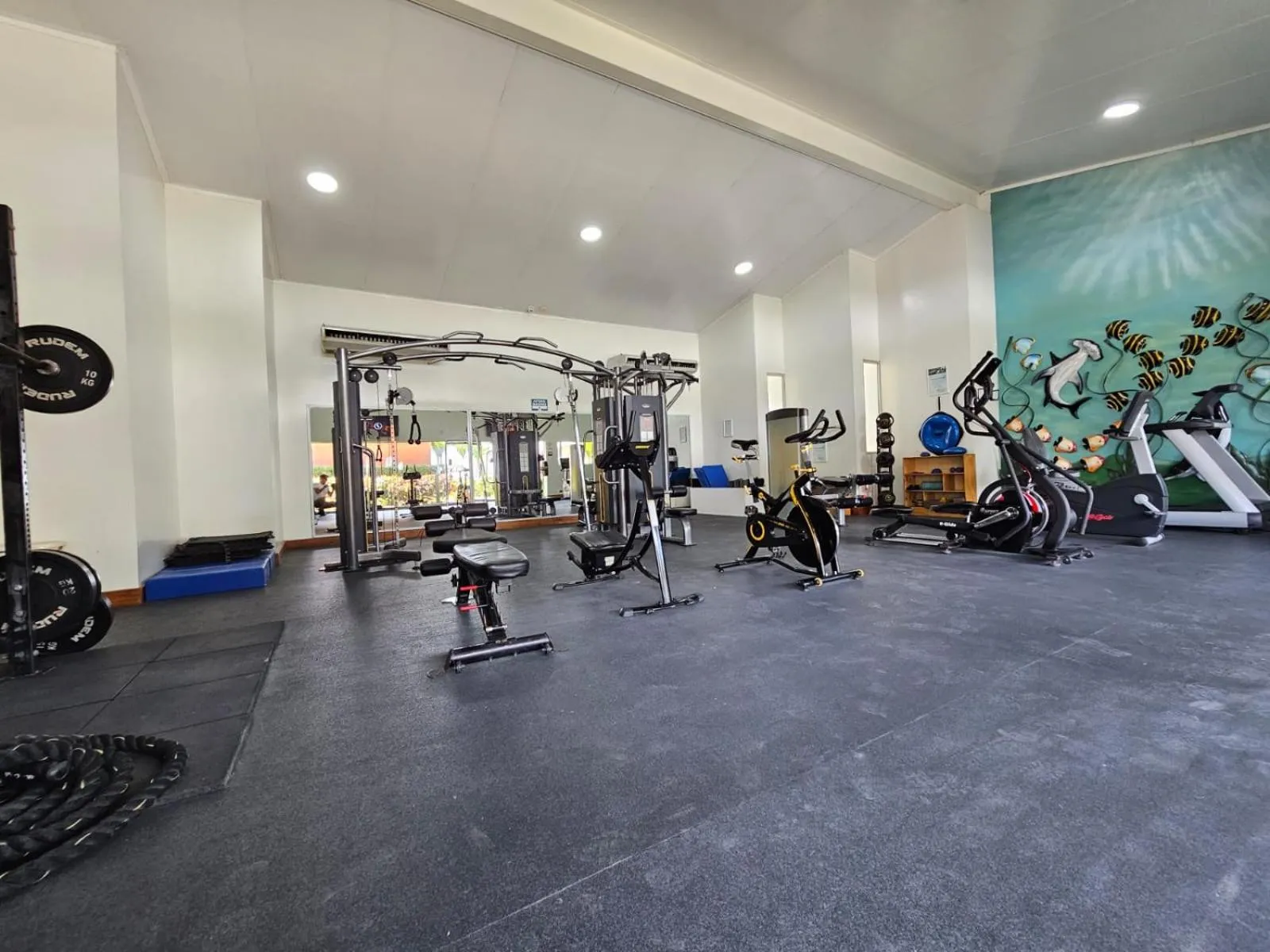 Fitness centre/facilities in Punta Sal Suites & Bungalows Resort