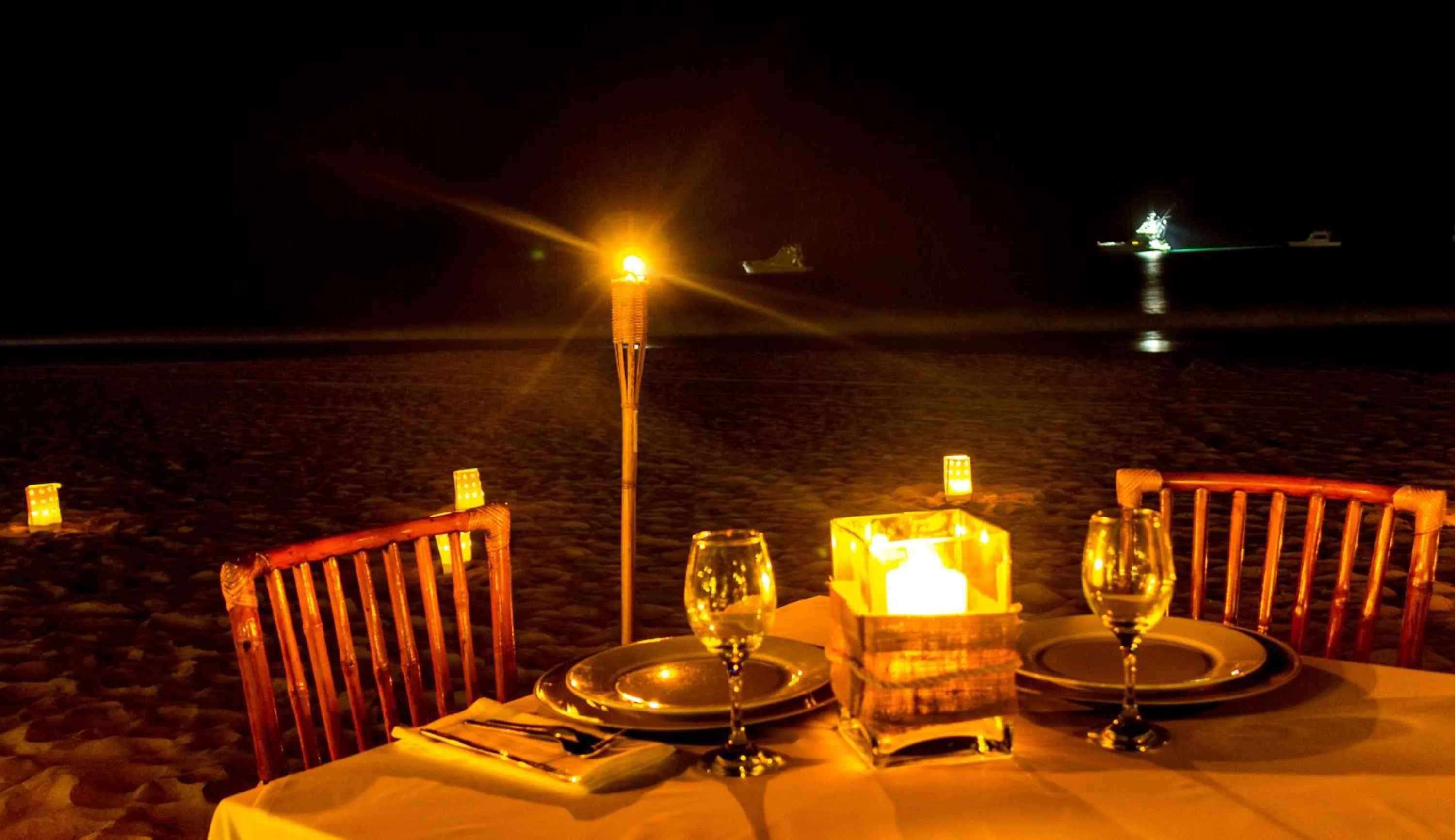 Restaurant/places to eat in Punta Sal Suites & Bungalows Resort