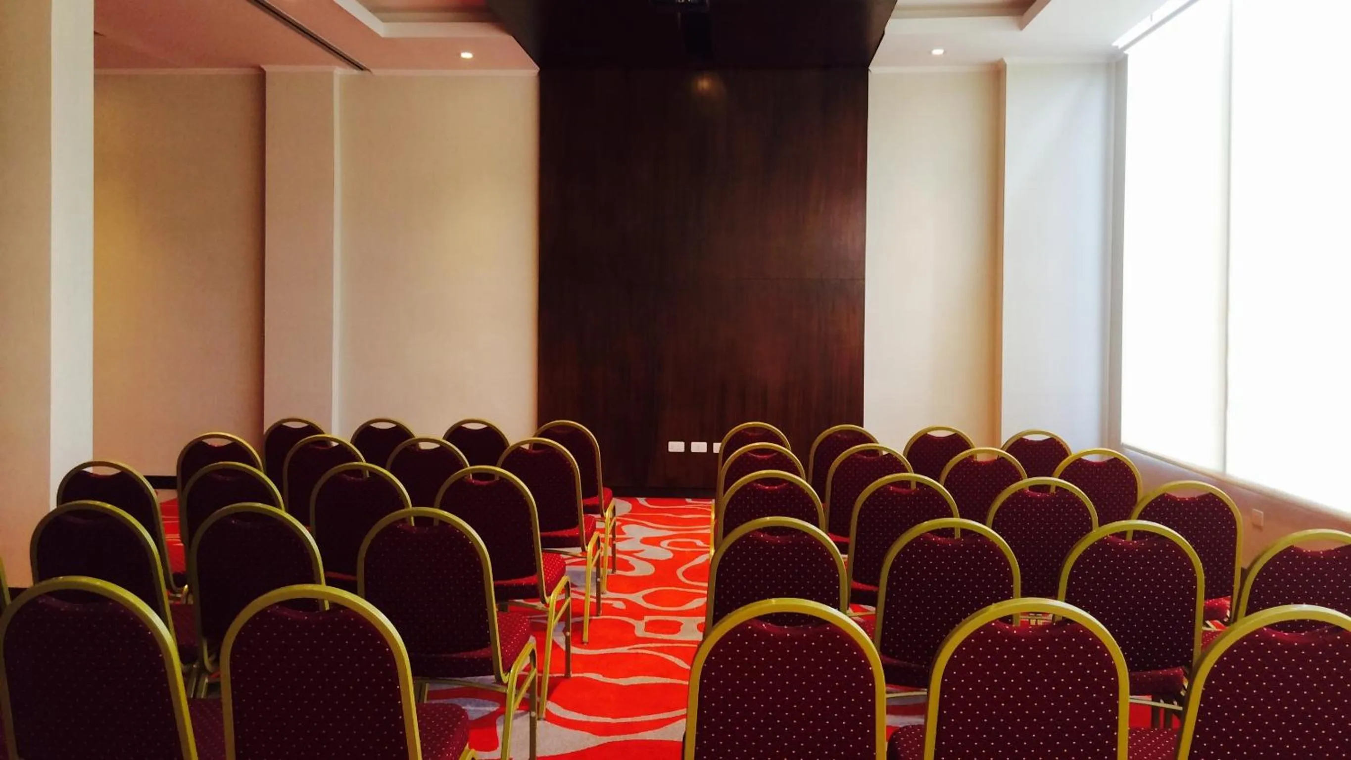 Business facilities in Carnaval Hotel Casino