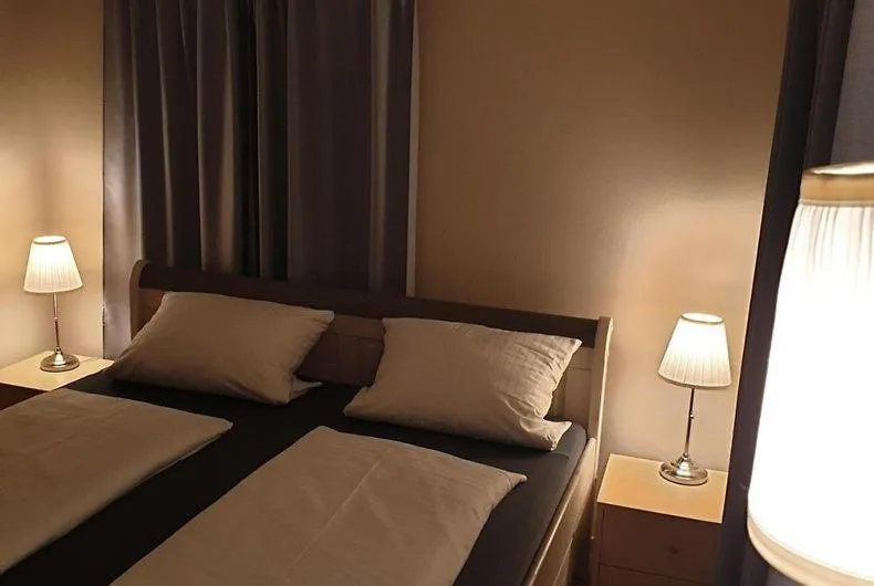 Bedroom, Bed in Gasthof Blauer Bock