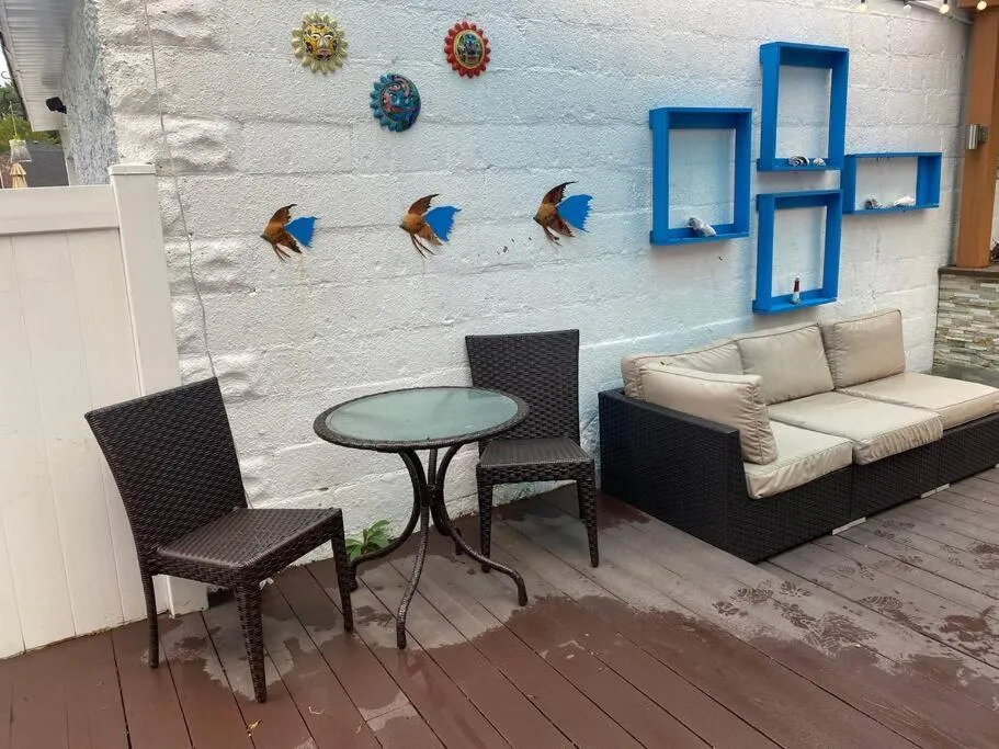 Casa Rosado @ NYC Home Pool Firepit Parking Ferry