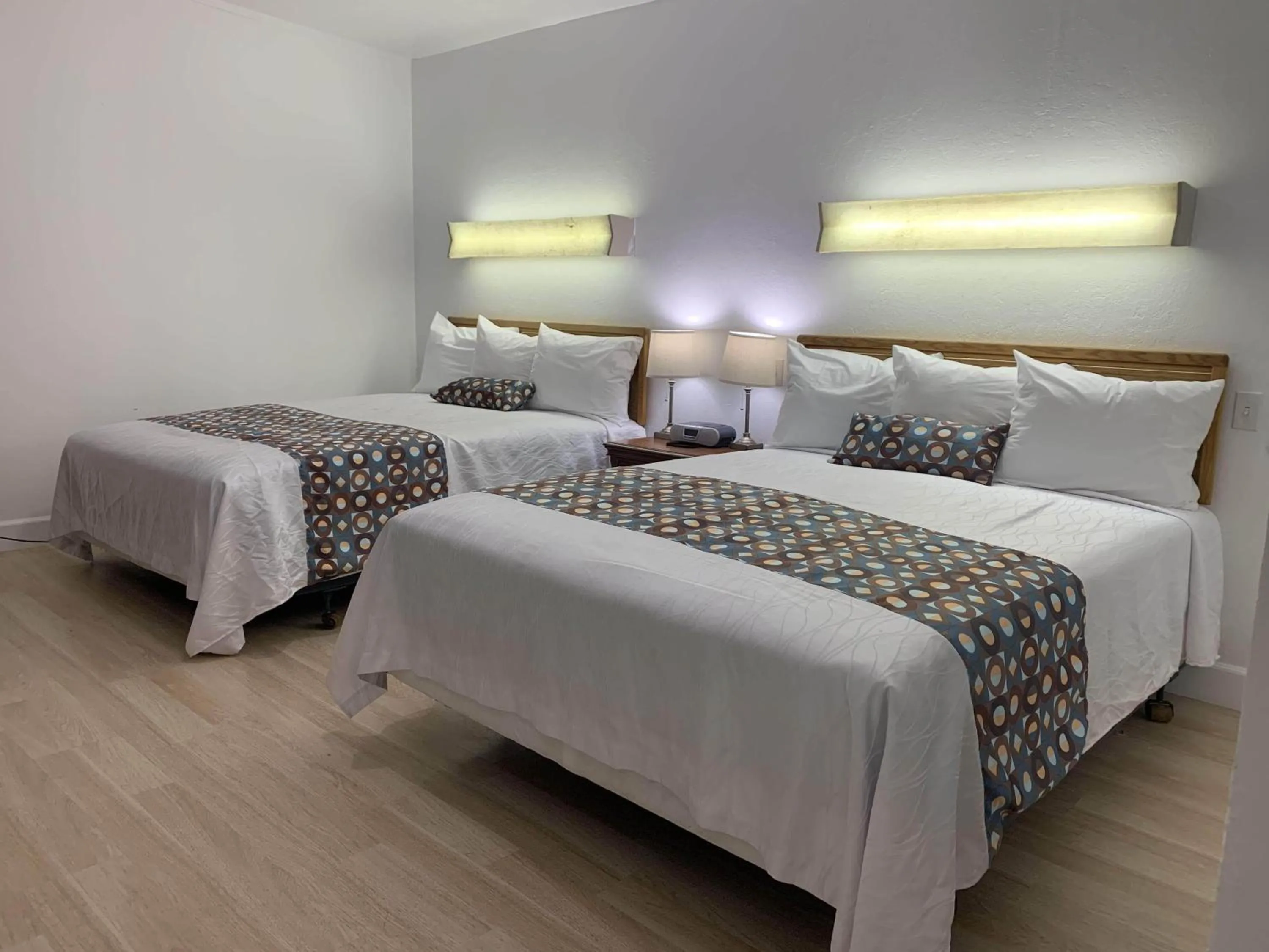 Bed in Inn On 95 McDermitt