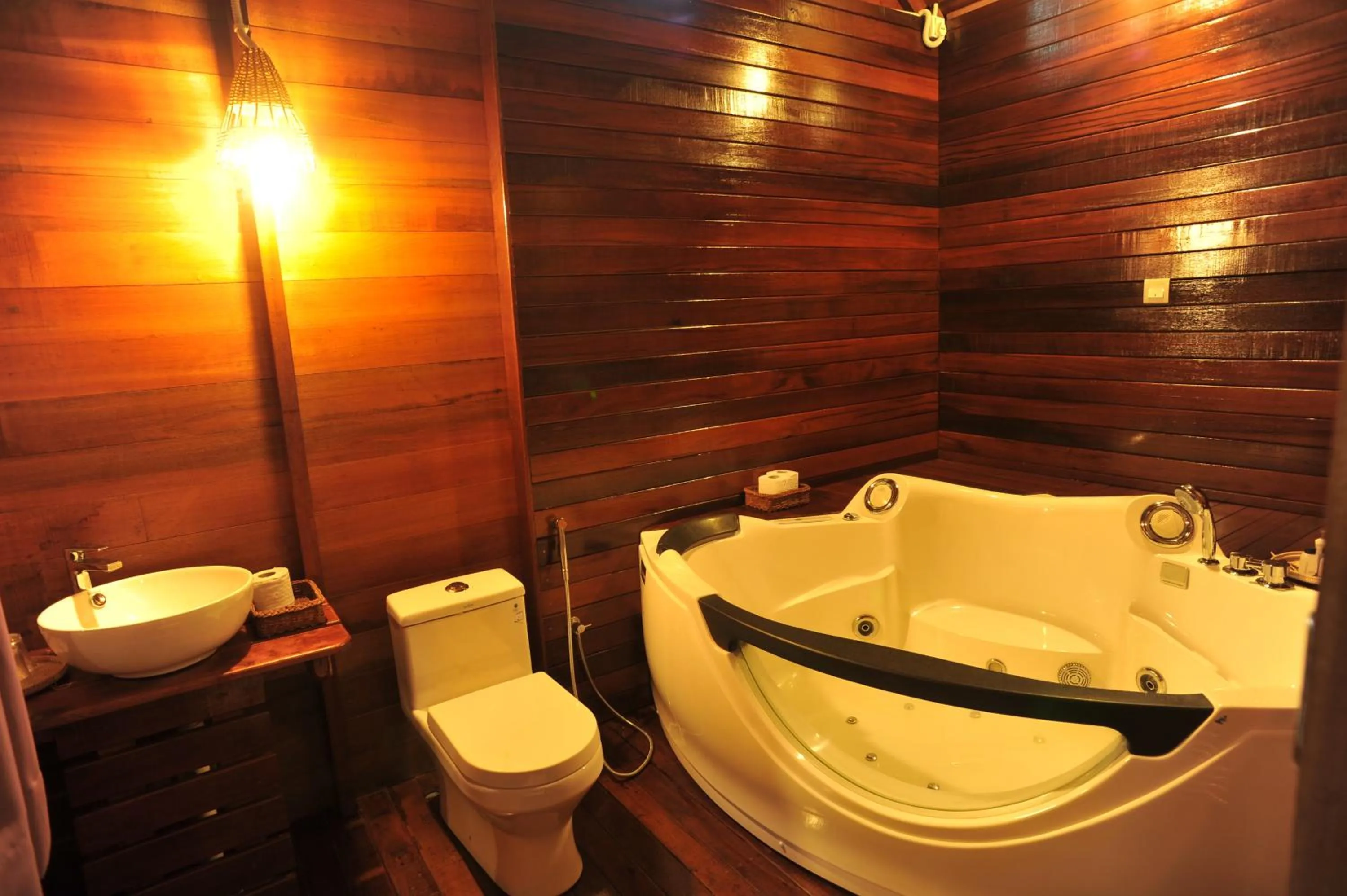 Toilet in Borneo Natural Sukau Bilit Resort