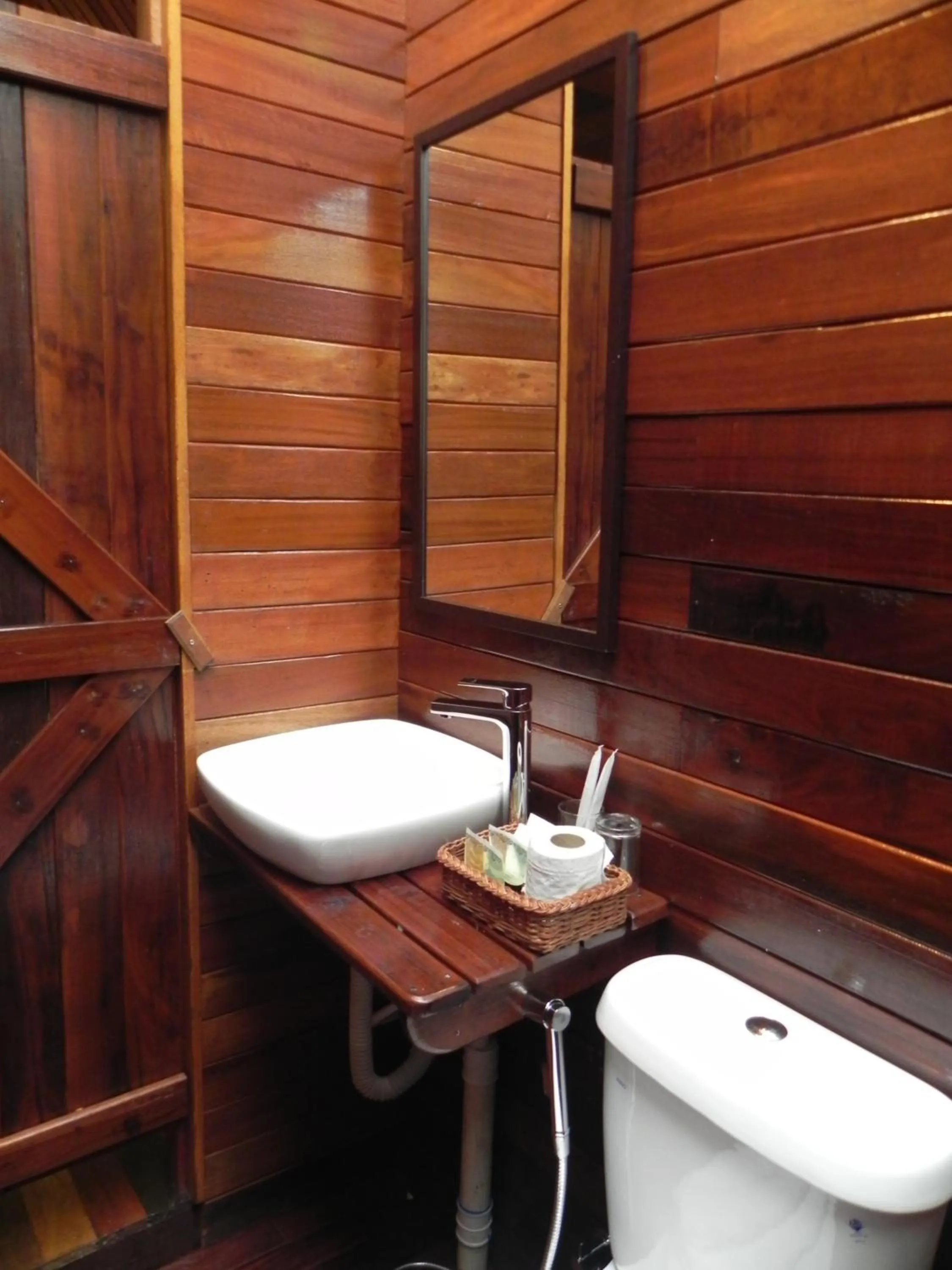 Toilet in Borneo Natural Sukau Bilit Resort