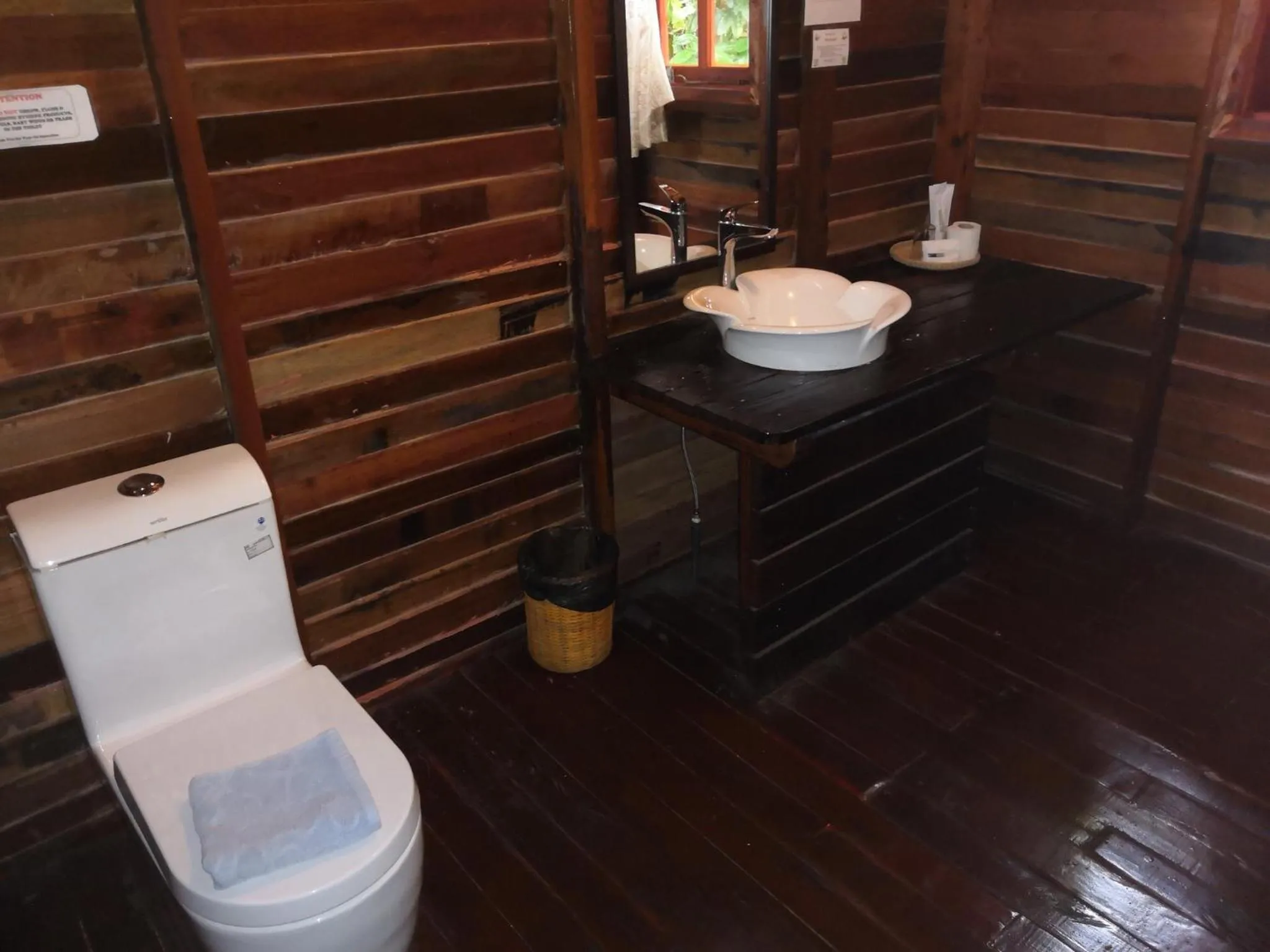 Toilet in Borneo Natural Sukau Bilit Resort
