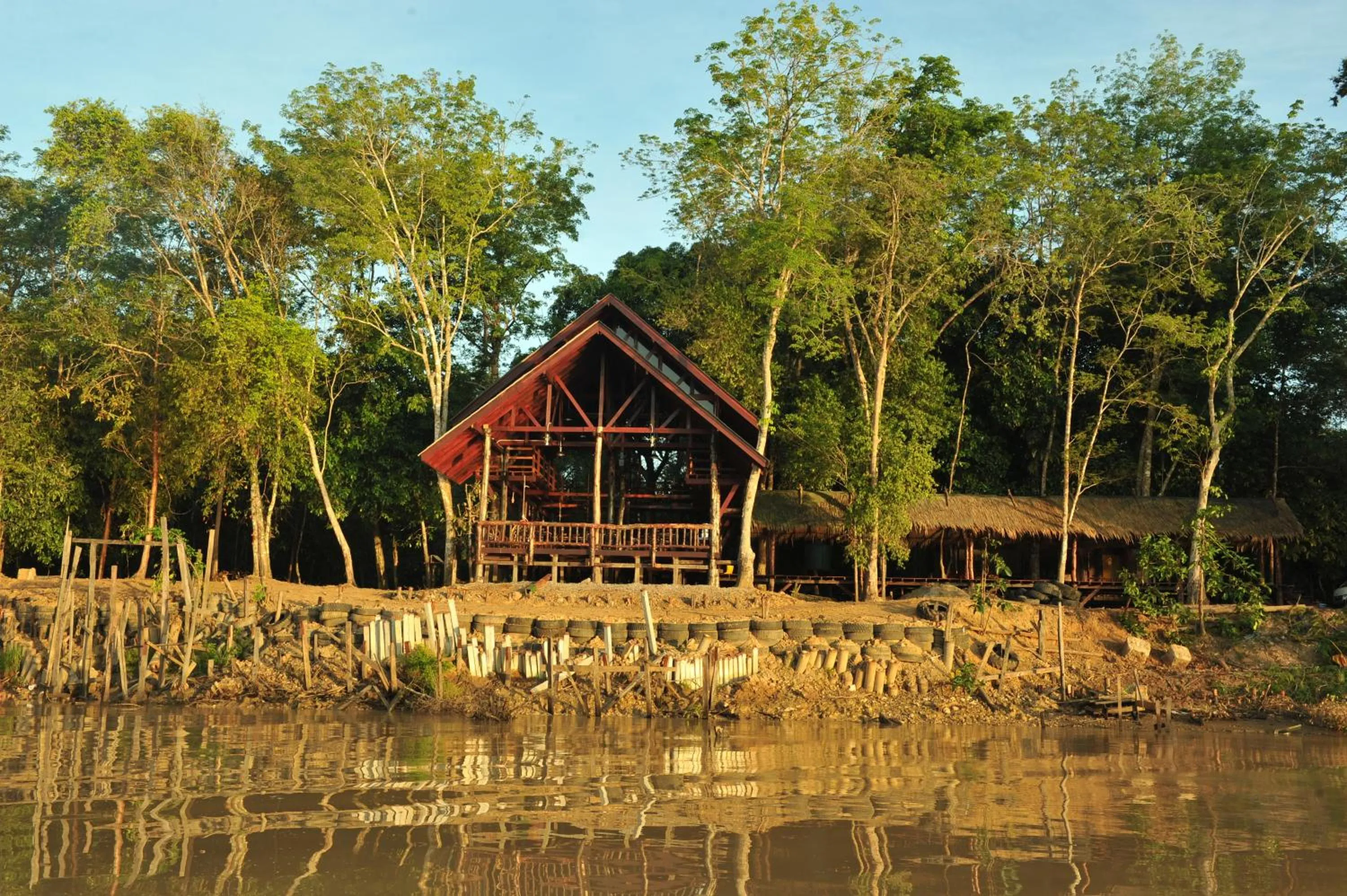 Restaurant/places to eat in Borneo Natural Sukau Bilit Resort