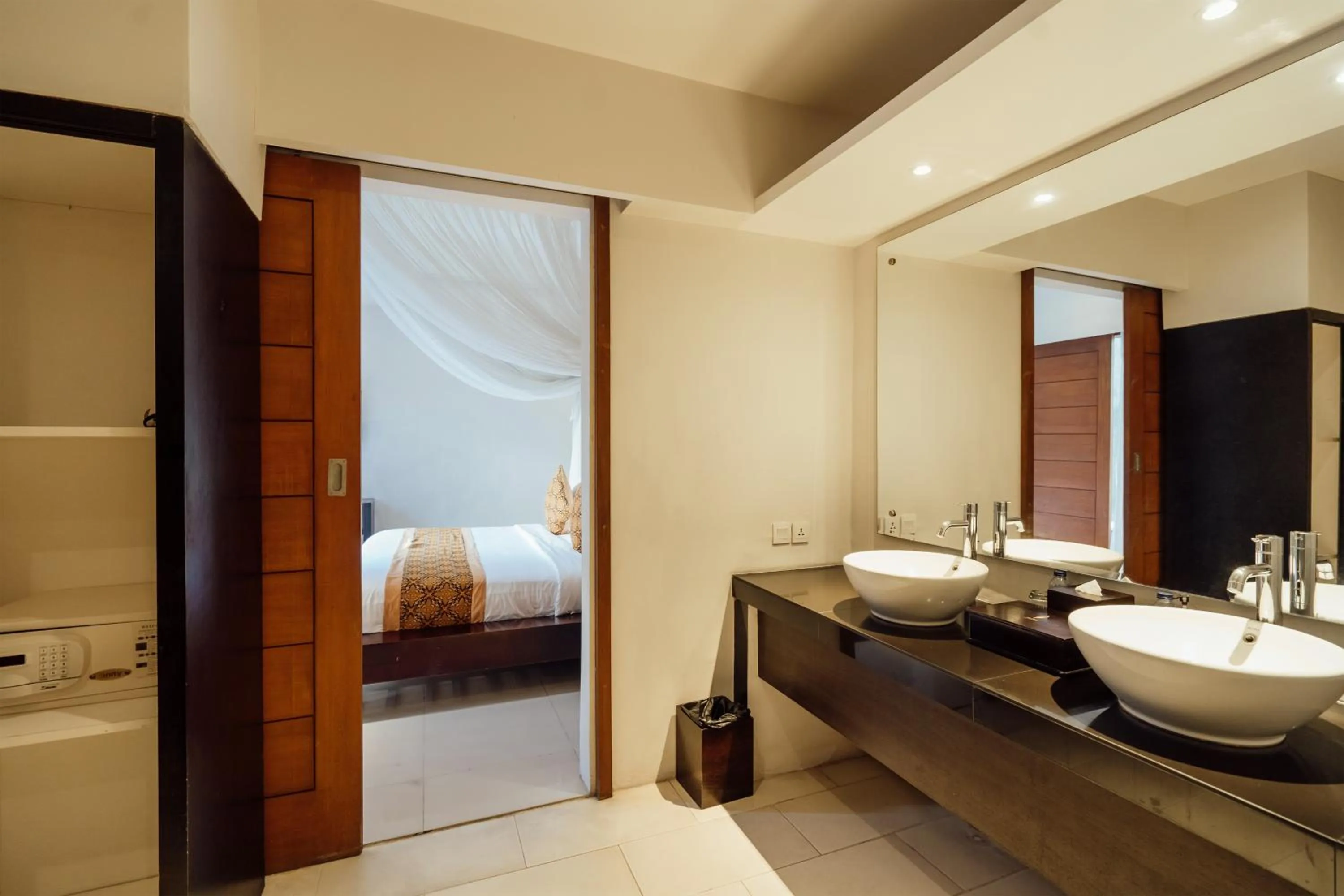 Bathroom, Bed in The Light Exclusive Villas and SPA