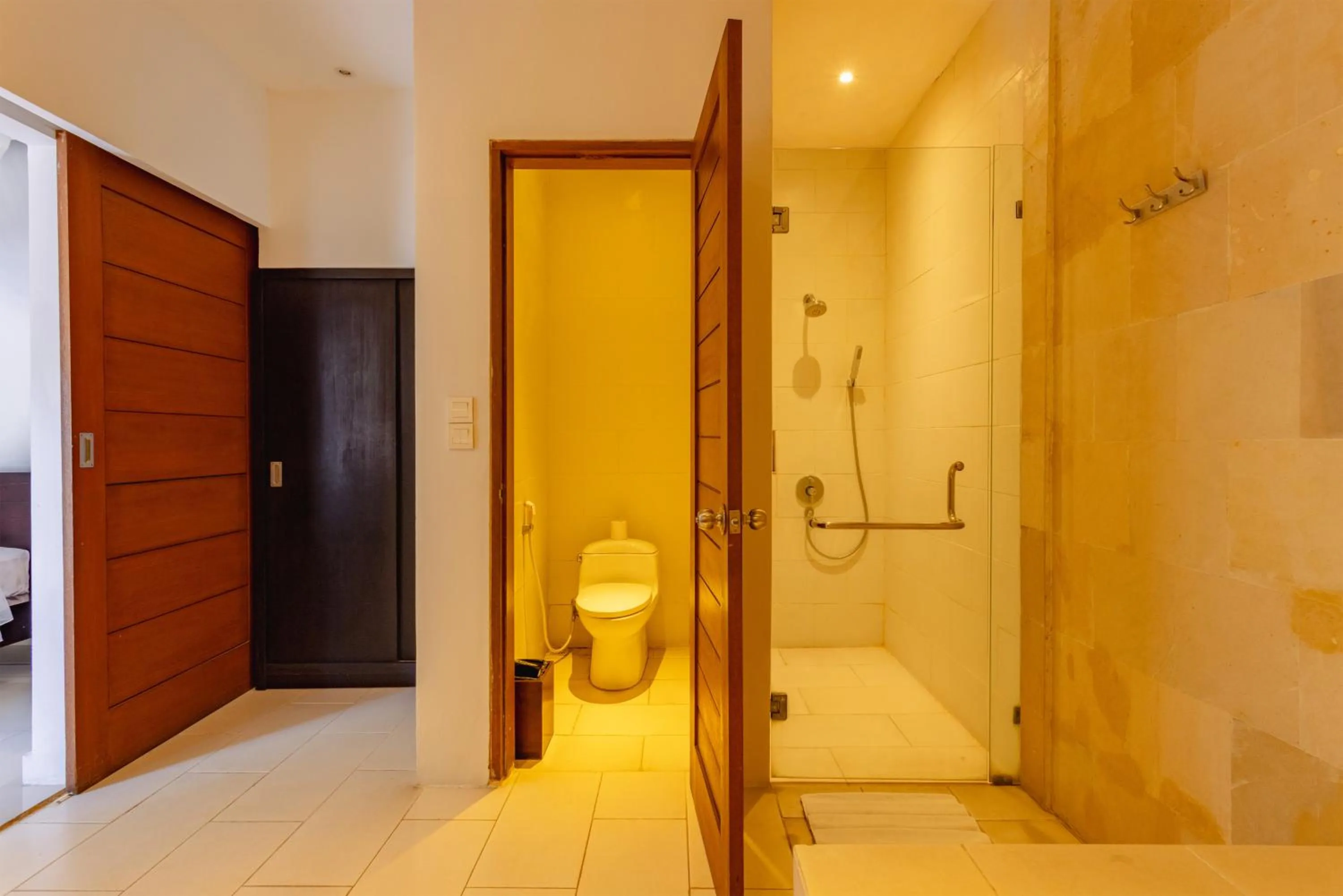 Shower in The Light Exclusive Villas and SPA