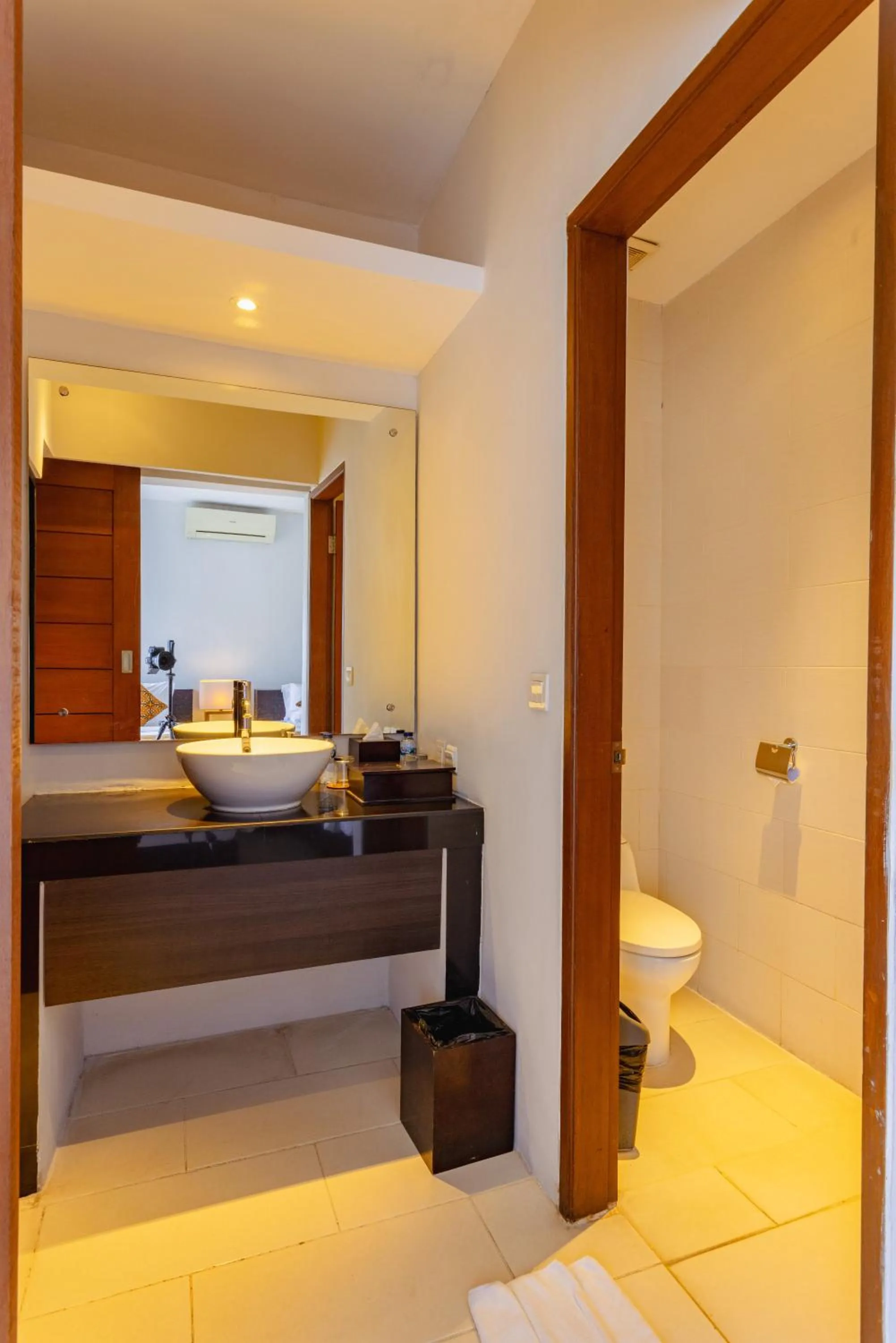 Toilet, Bed in The Light Exclusive Villas and SPA