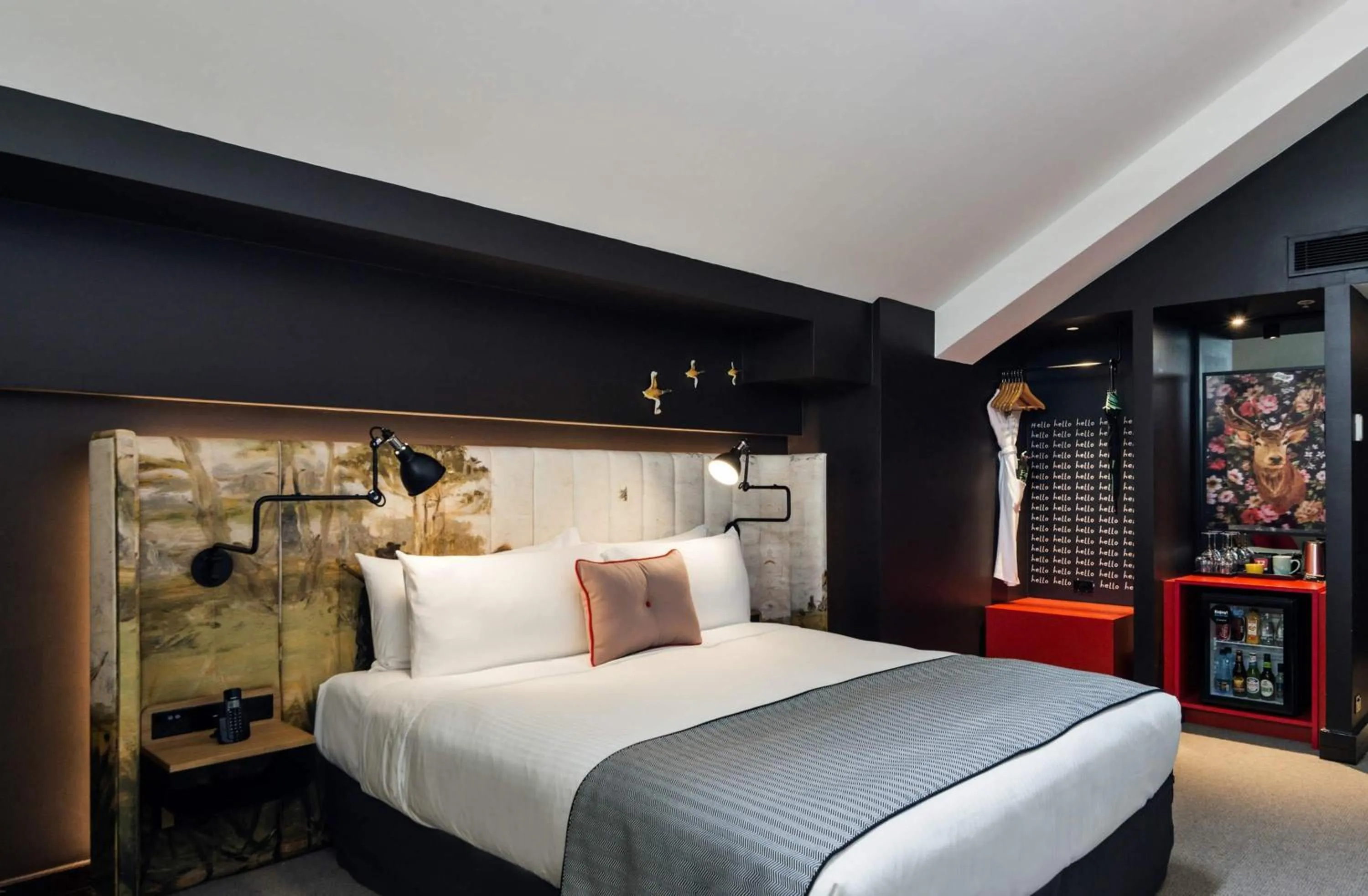 Photo of the whole room, Bed in Ovolo Sydney Woolloomooloo, a Wyndham Hotel