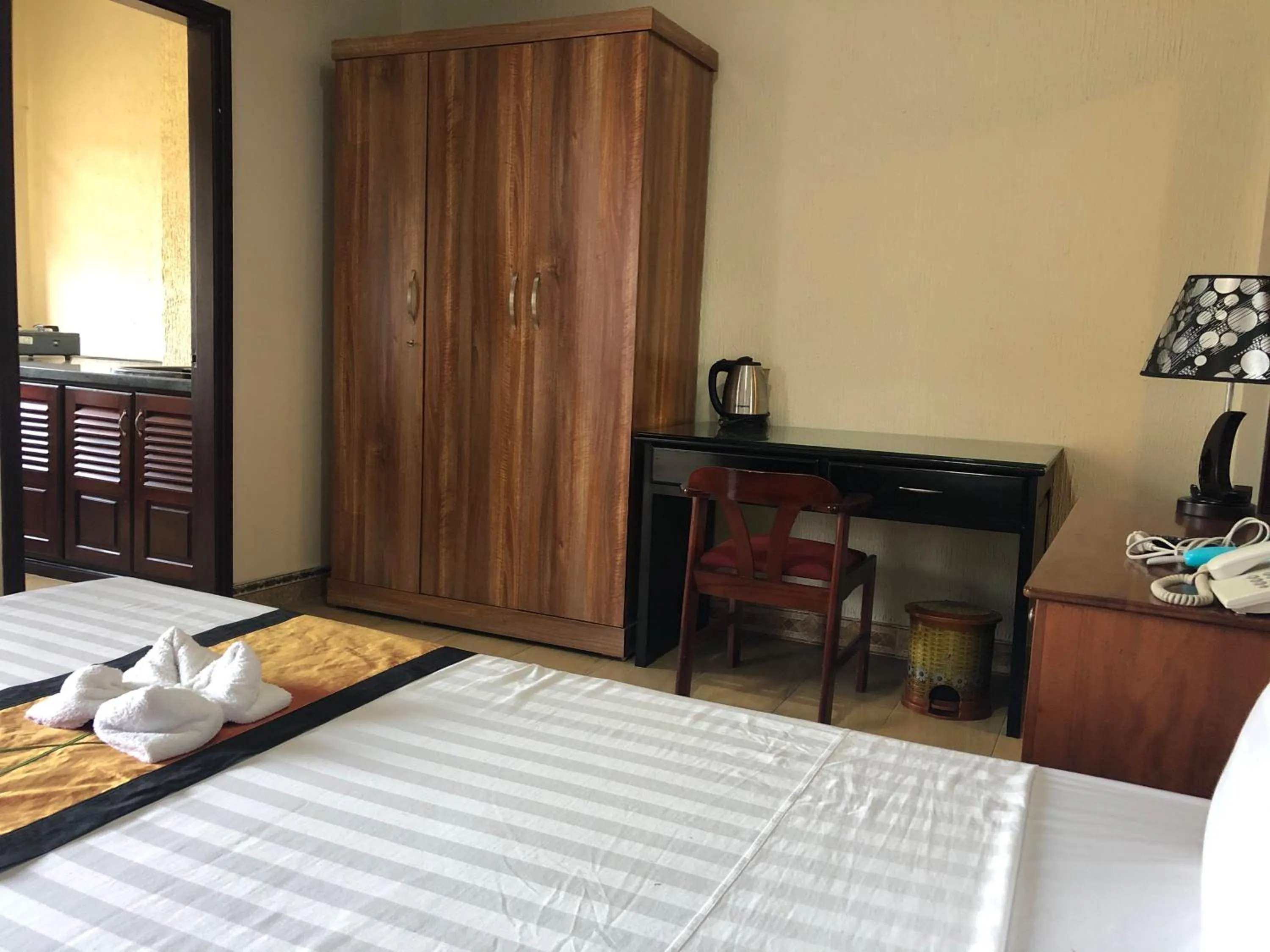 Bed in Sunny A Hotel