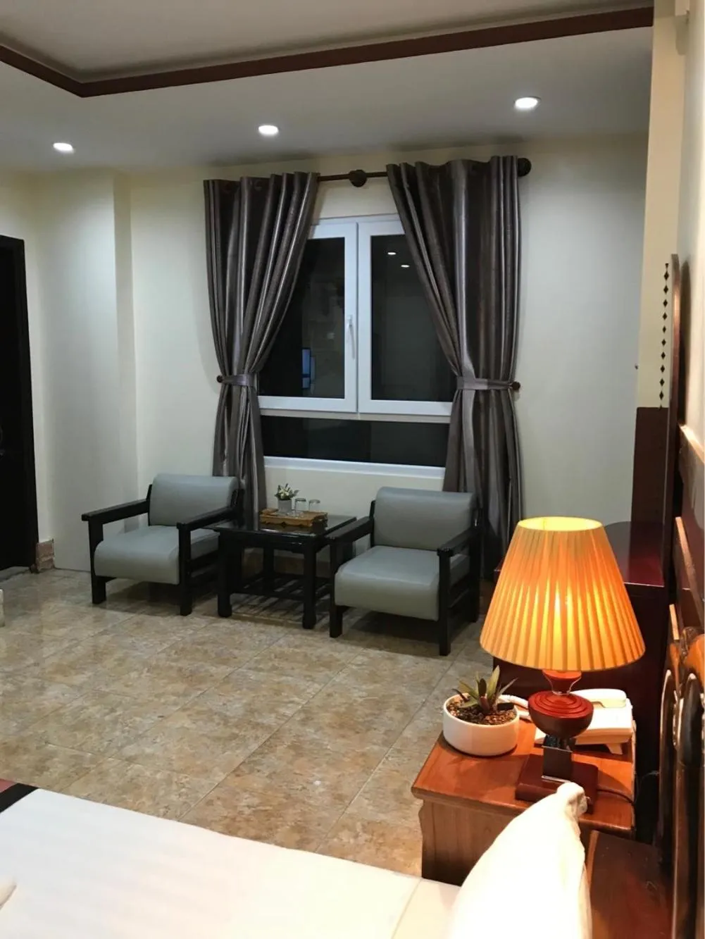 Bed in Sunny A Hotel