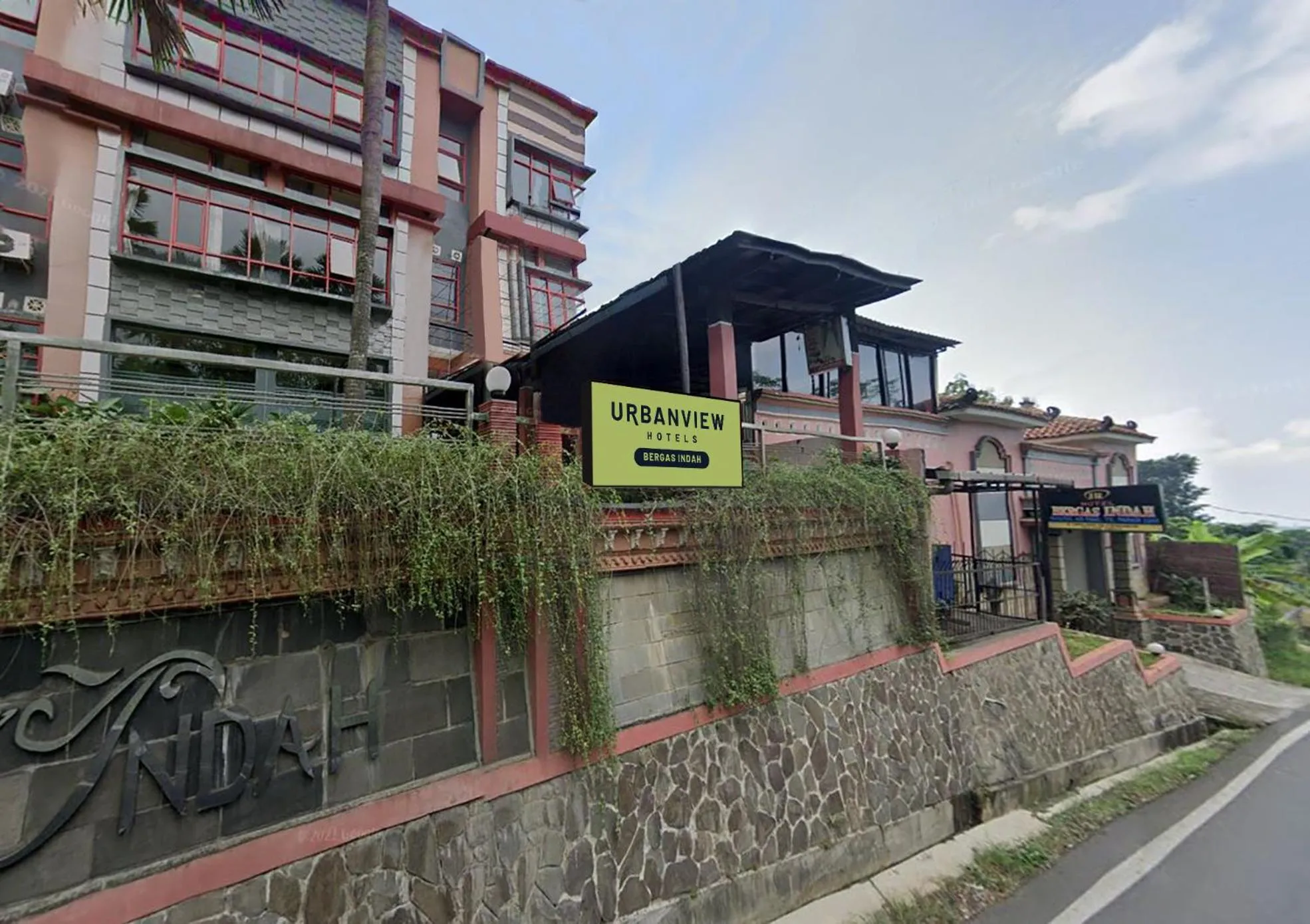 Property building in Urbanview Hotel Bergas Indah Bandungan by RedDoorz