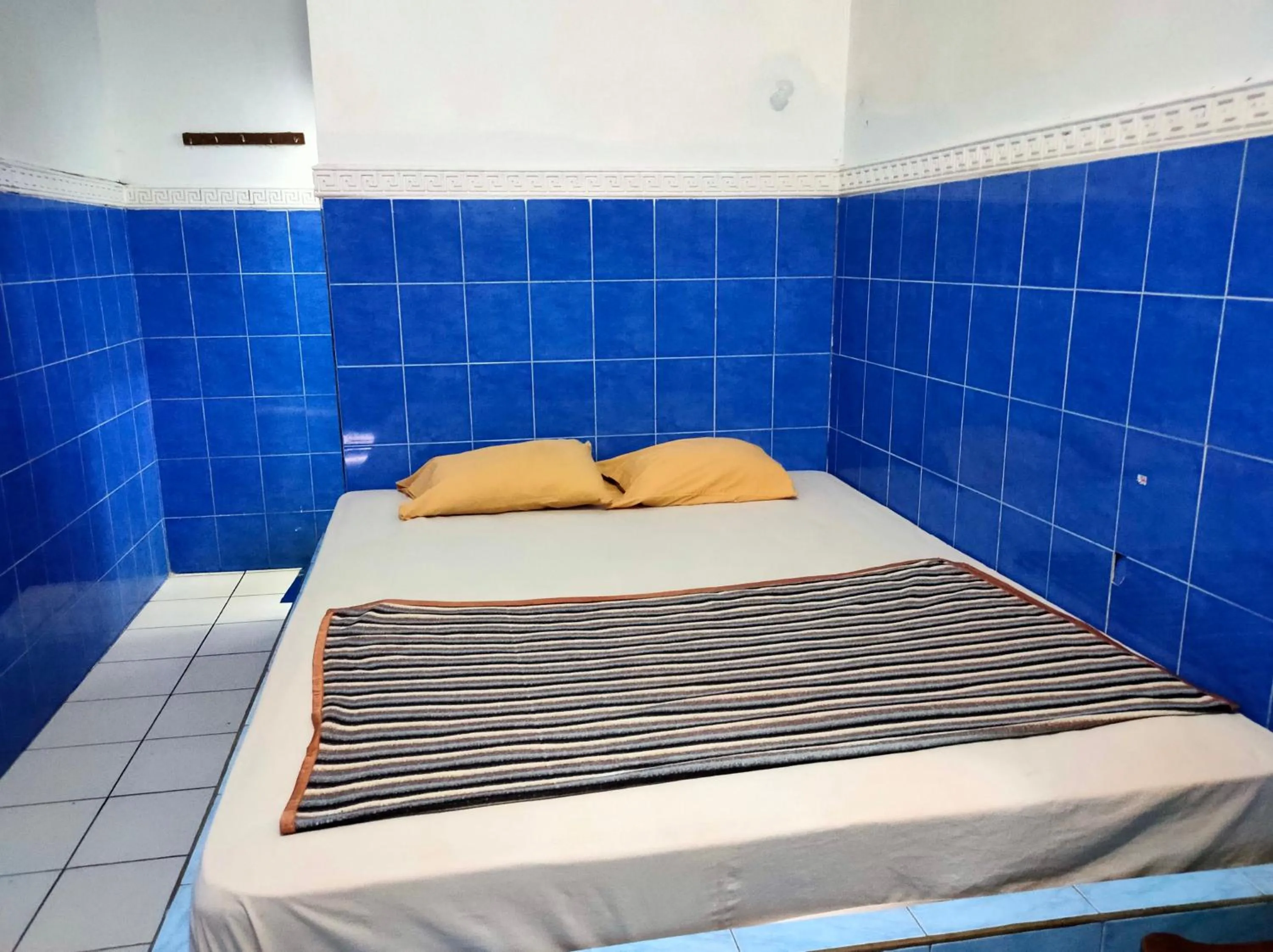 Bedroom, Bed in Hotel Arjuna Sari Bandungan