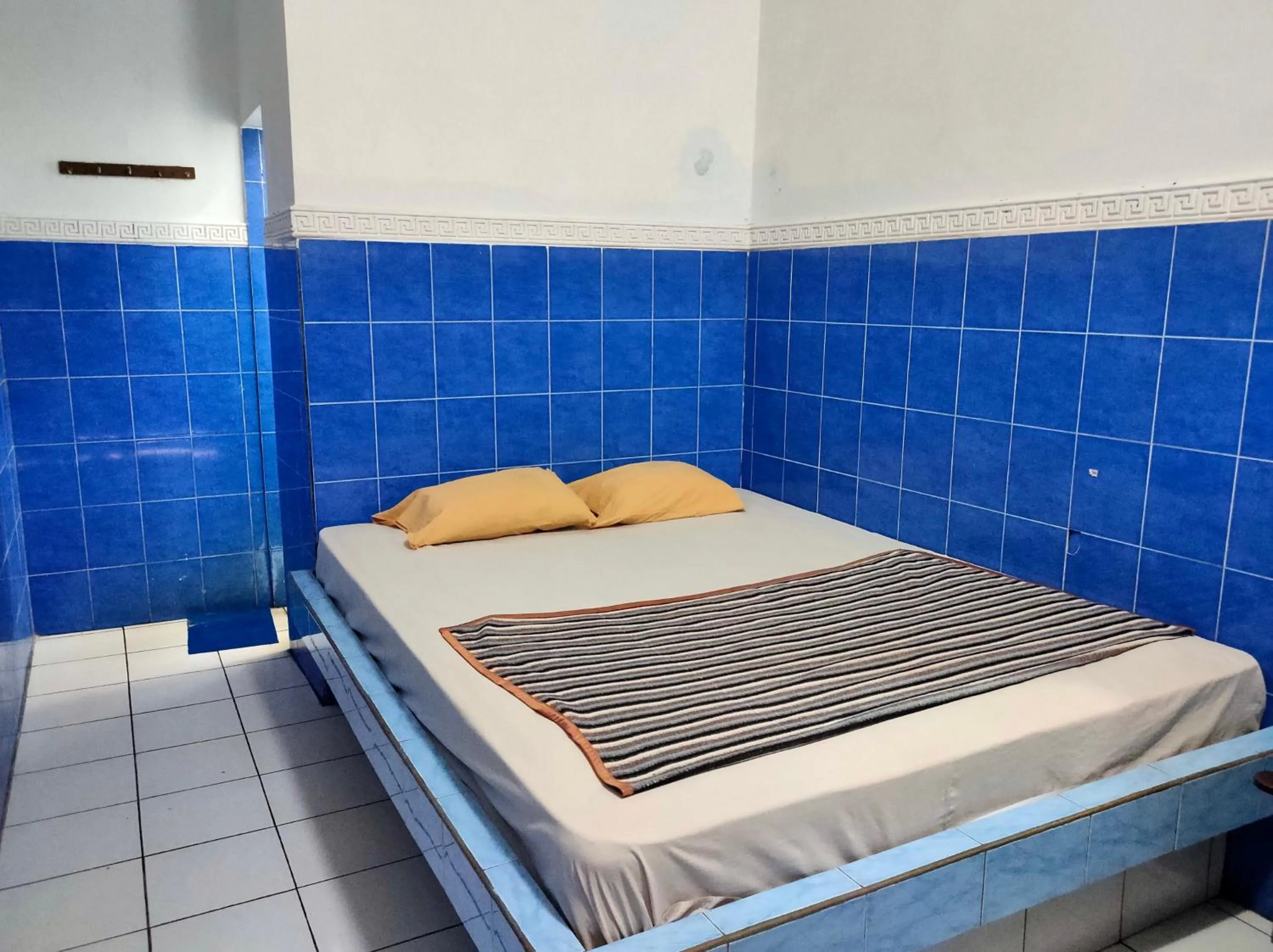 Bedroom, Bed in Hotel Arjuna Sari Bandungan