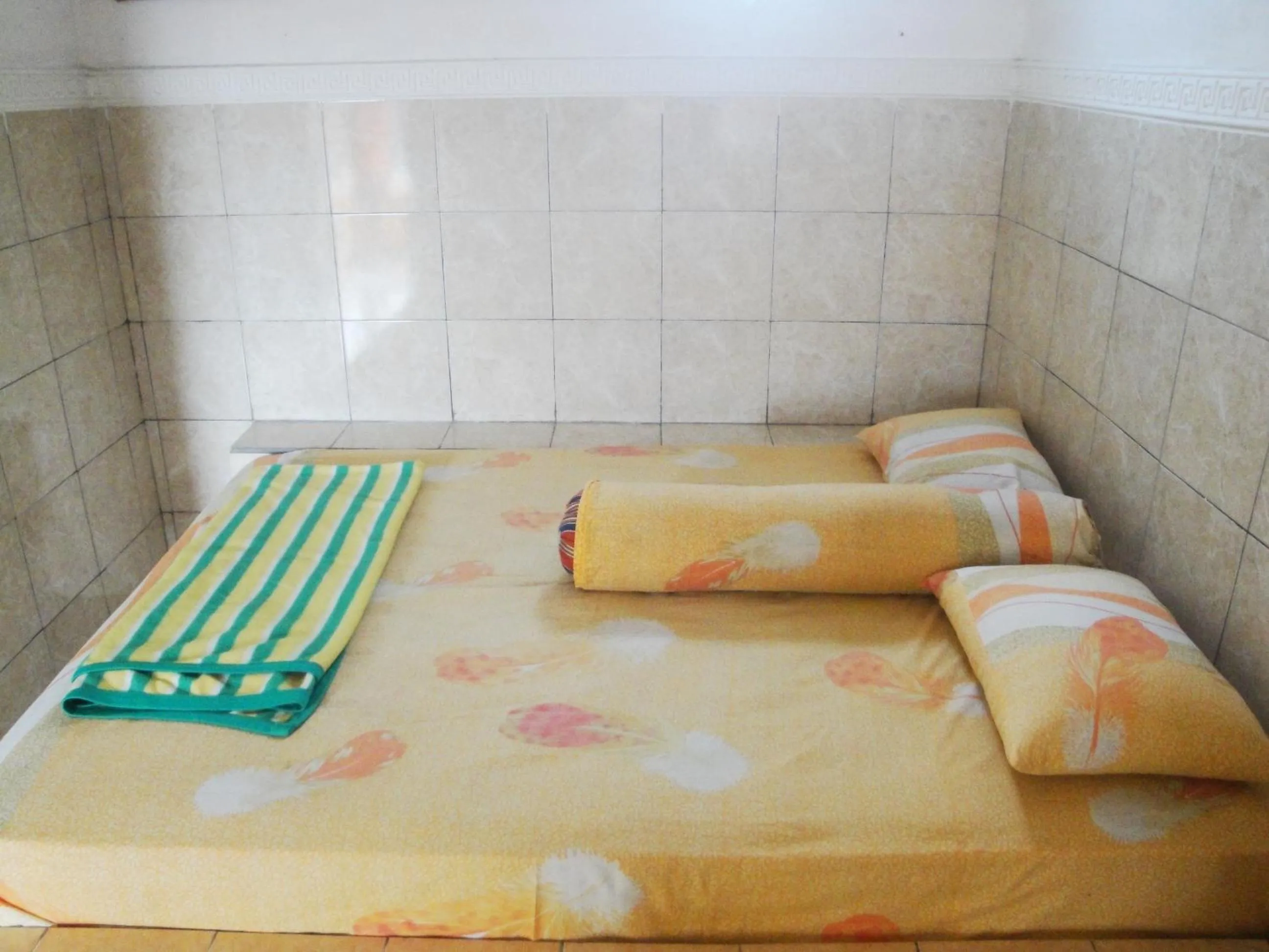 Bedroom, Bed in Hotel Arjuna Sari Bandungan