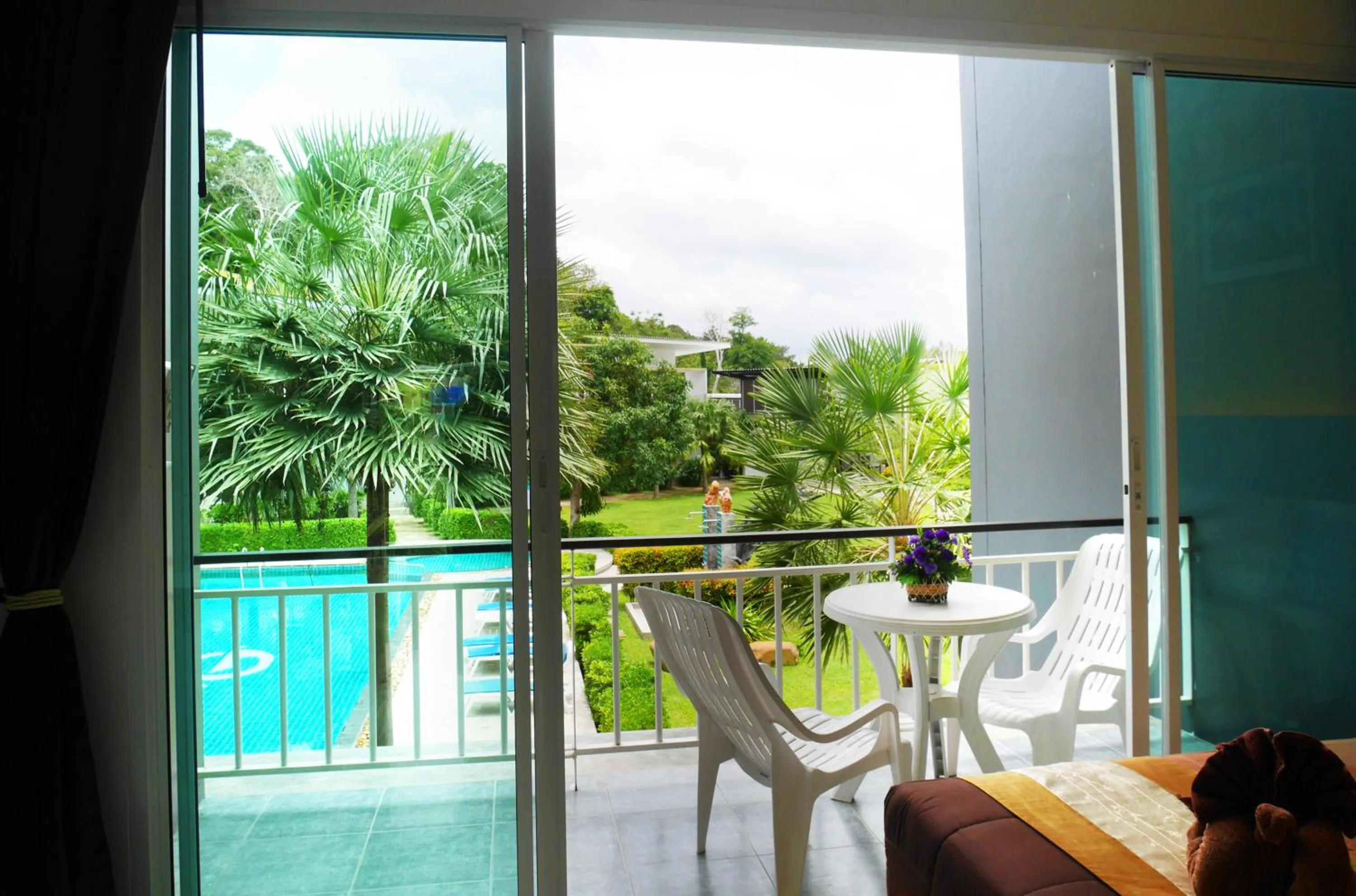 Patio in Gypsy Sea View Resort- Phi Phi Island