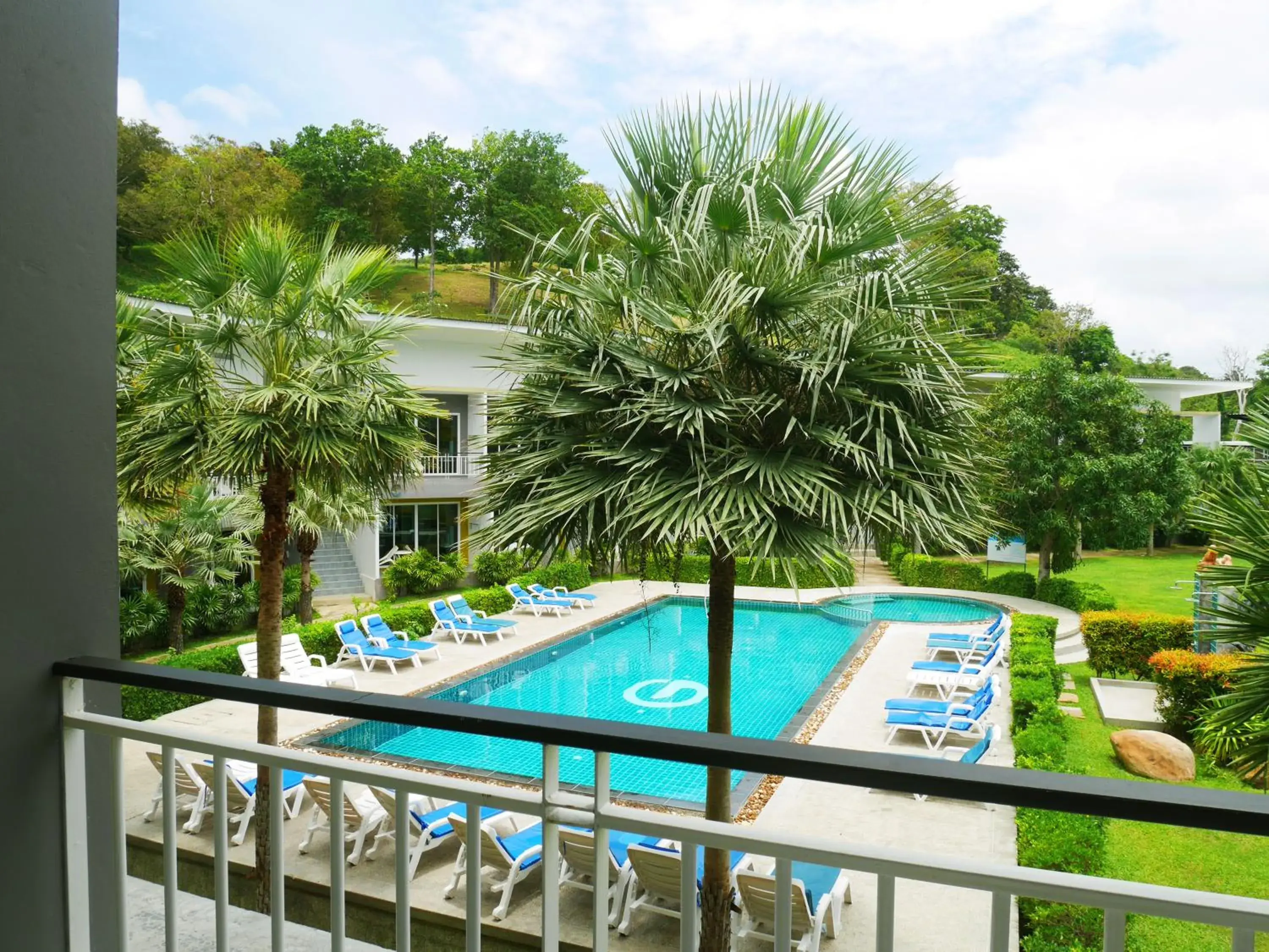 Twin Room with Pool View in Gypsy Sea View Resort- Phi Phi Island Twin Room with Pool View in Gypsy Sea View Resort- Phi Phi Island