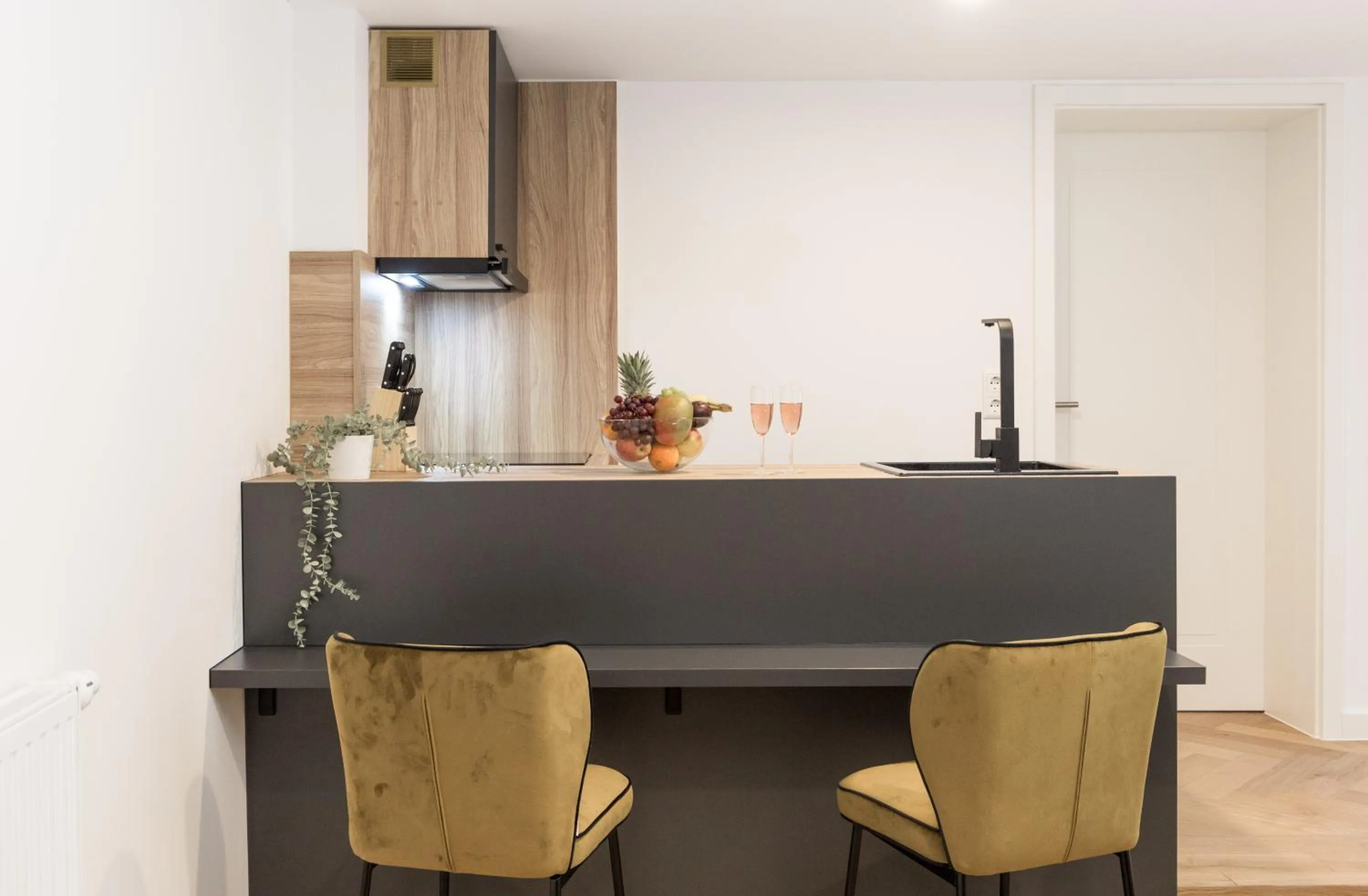 Kitchen or kitchenette in living TIMELESS - Adler Apartments Sasbachwalden