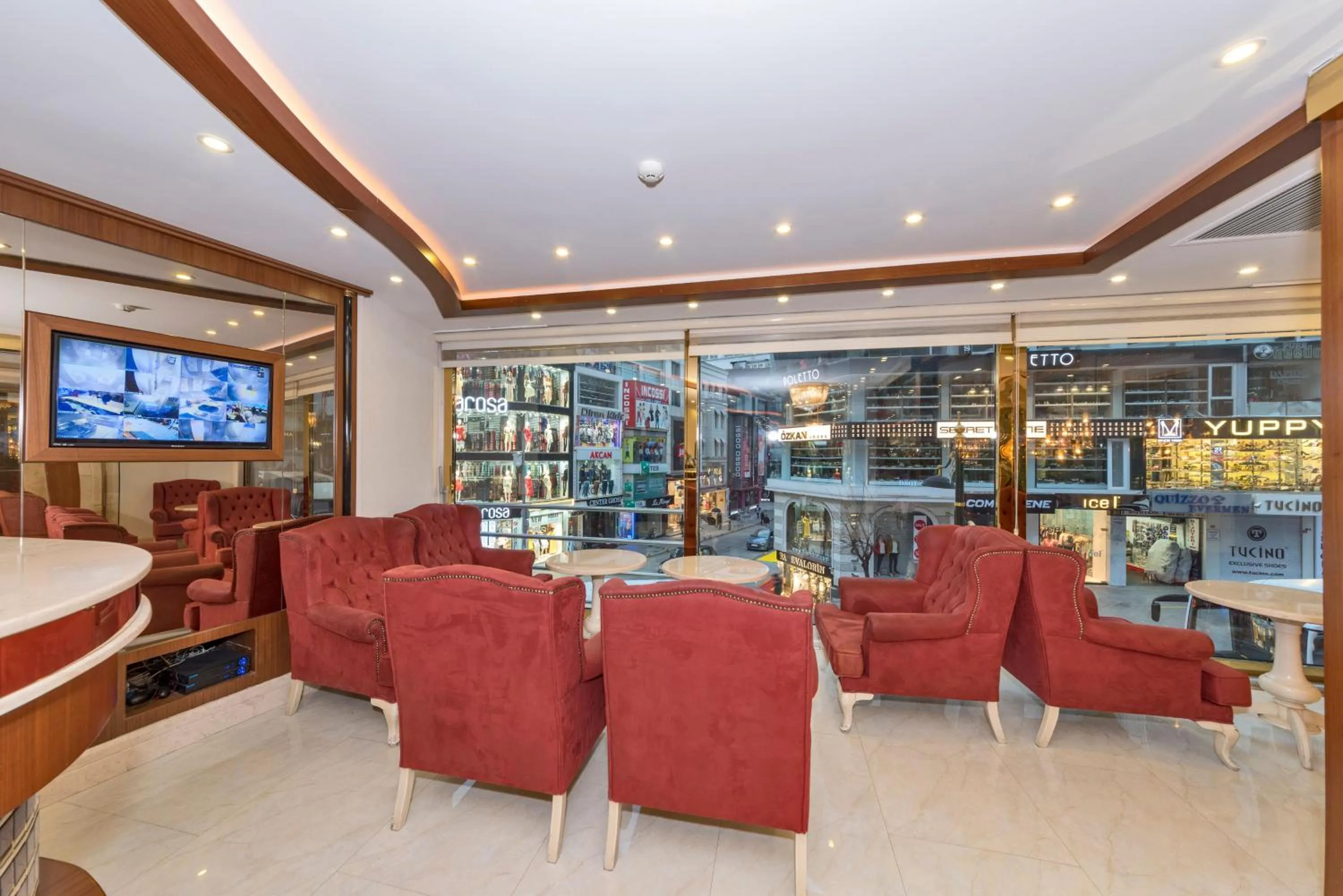 Lobby or reception in Marcello Hotel