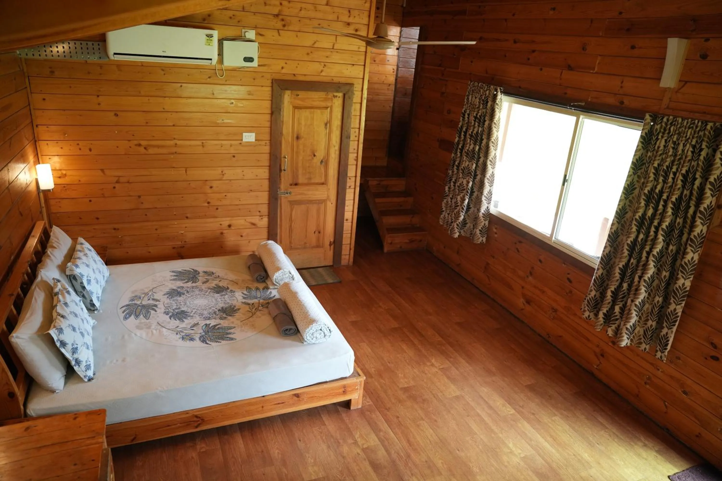 Bed in labdhi Resorts Masinagudi- Stag Groups not allowed