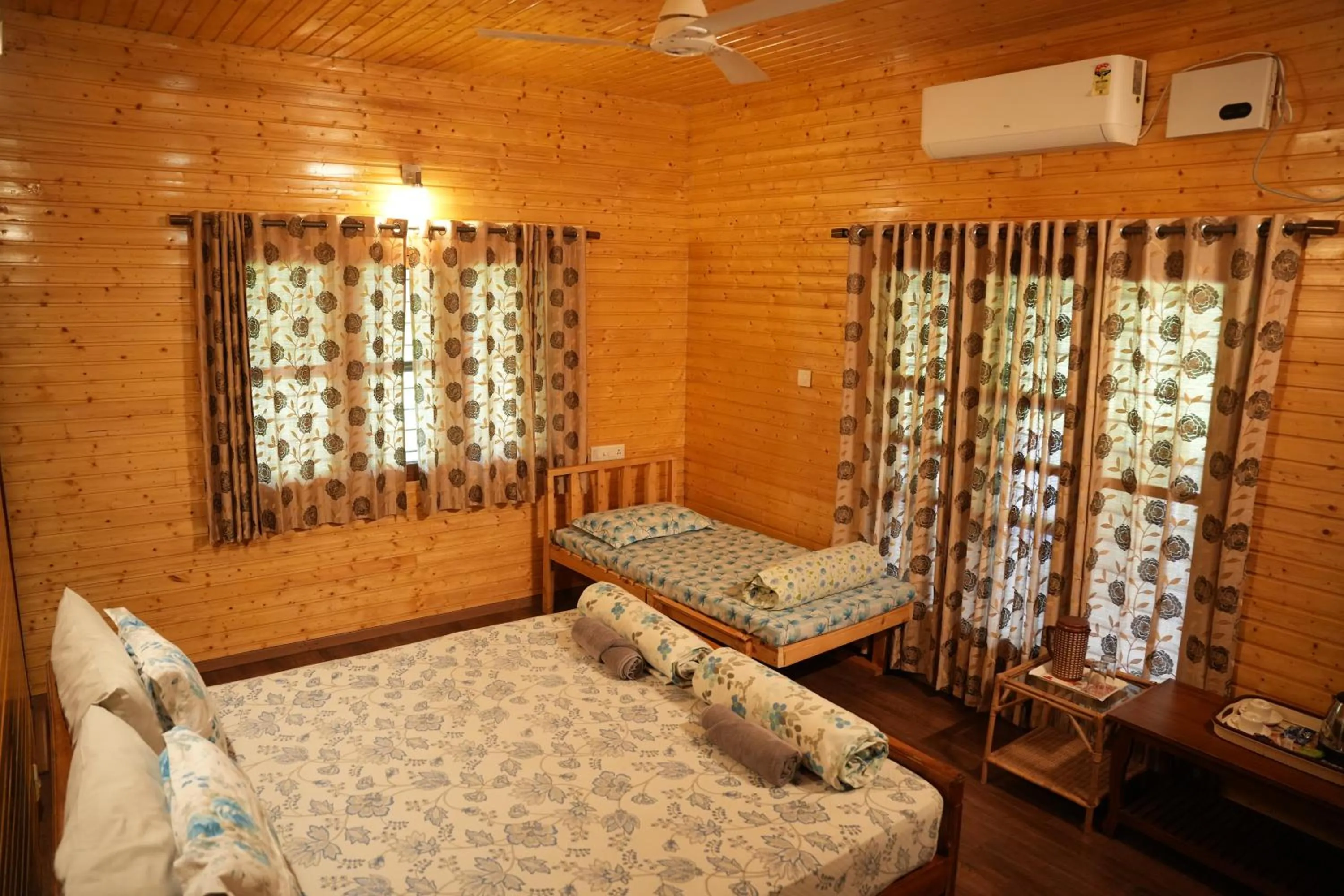 Bed in labdhi Resorts Masinagudi- Stag Groups not allowed