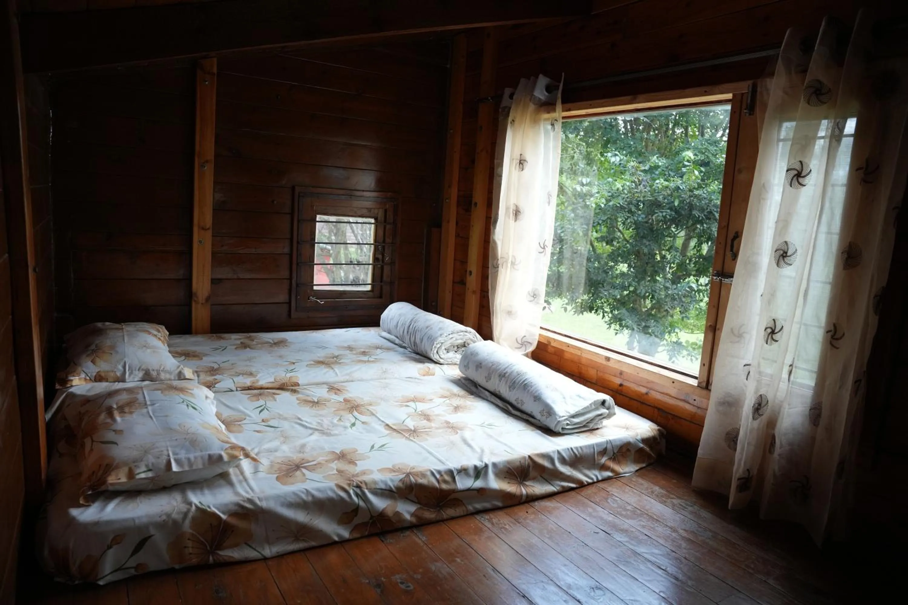 Bed in labdhi Resorts Masinagudi- Stag Groups not allowed