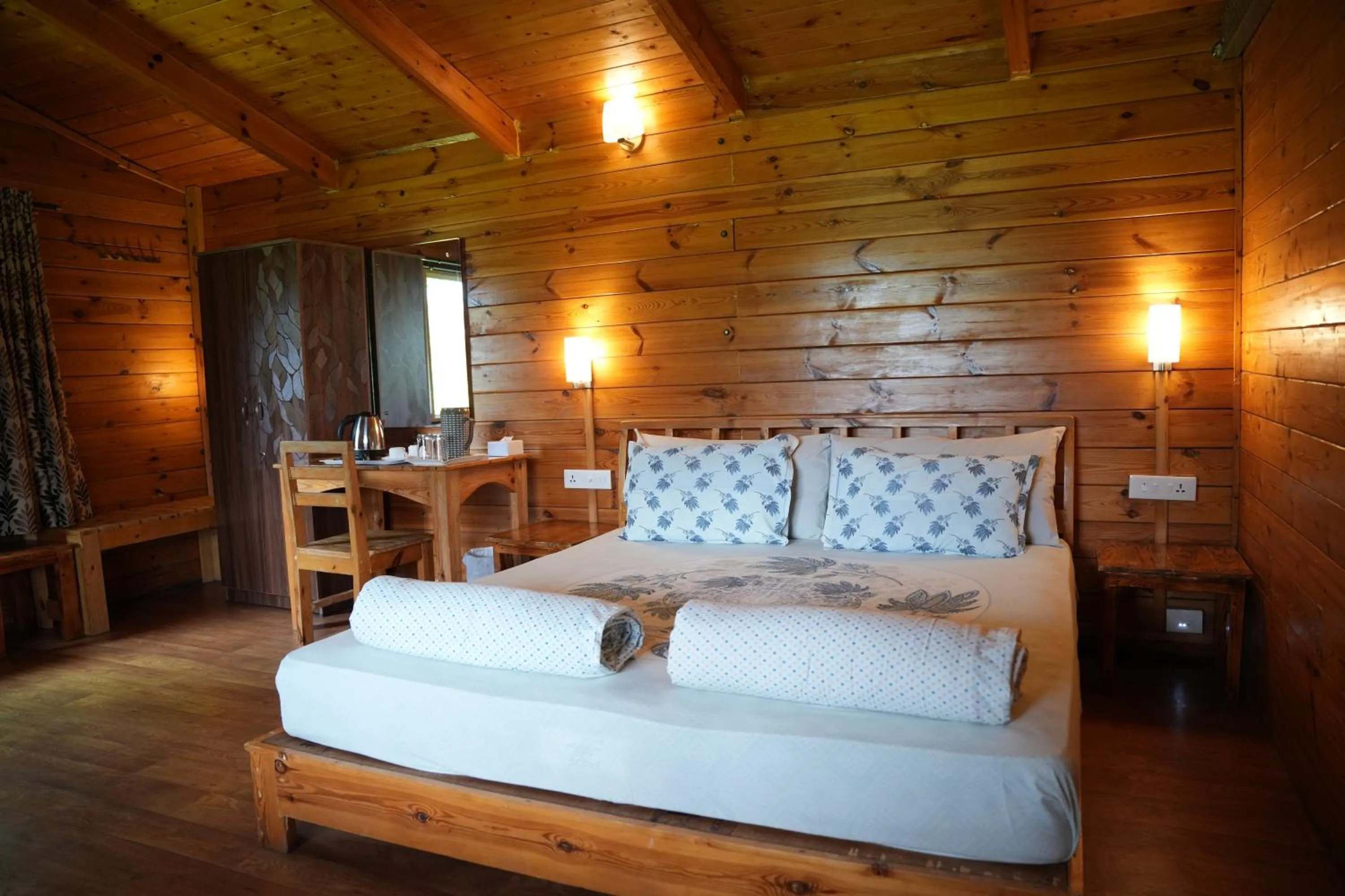 Bed in labdhi Resorts Masinagudi- Stag Groups not allowed