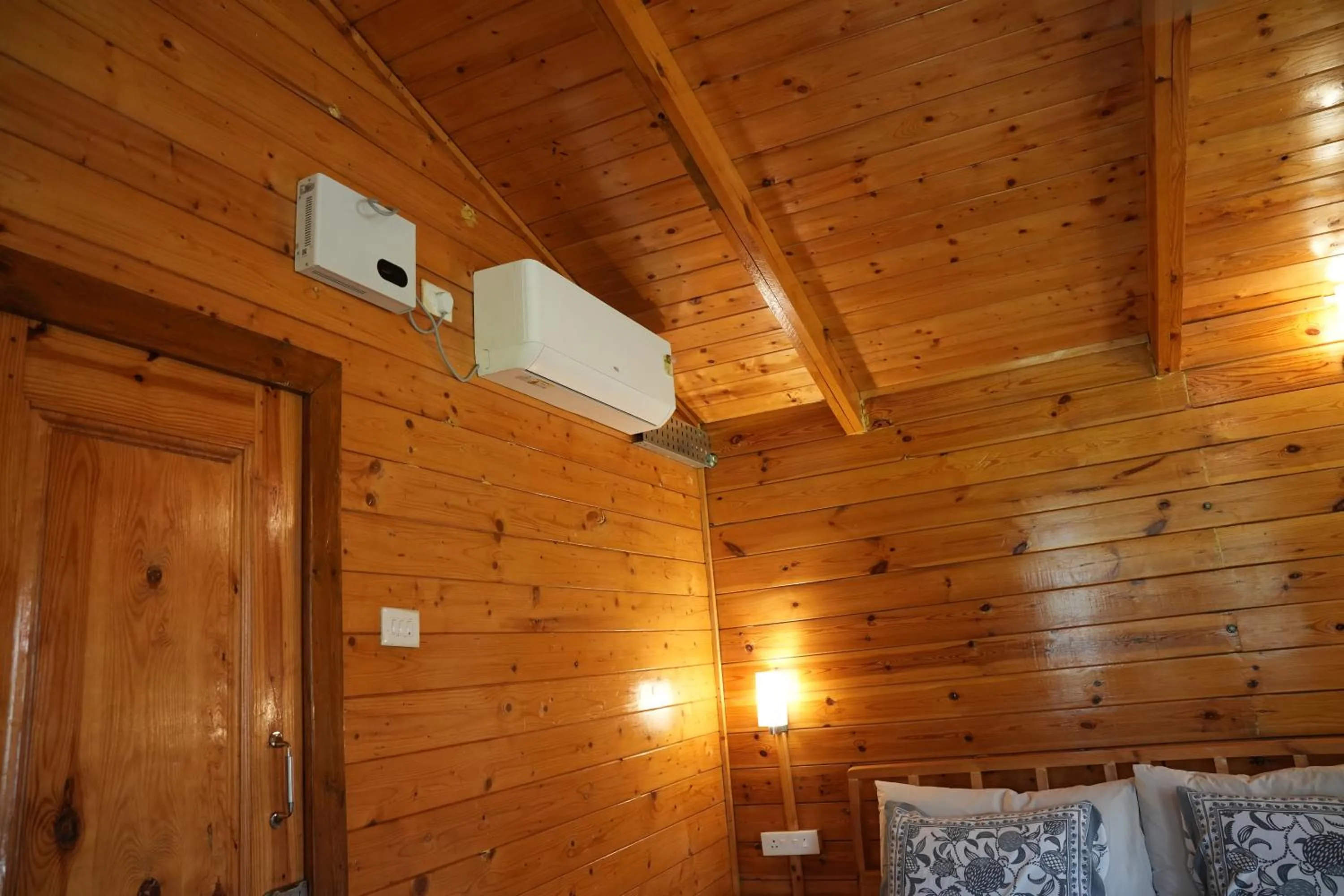 air conditioner in labdhi Resorts Masinagudi- Stag Groups not allowed