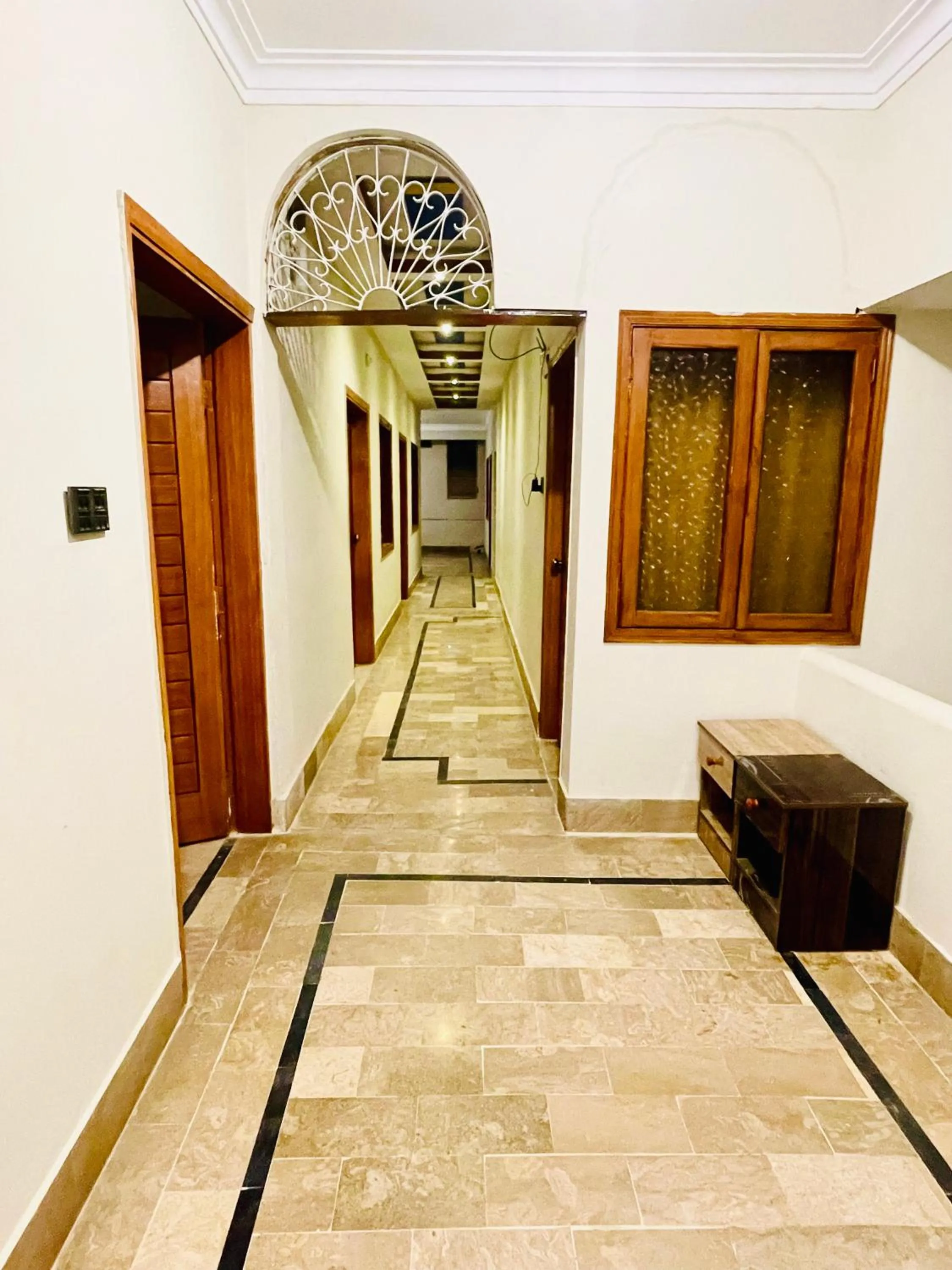 Facade/entrance in Hotel Bed & Rest Airport