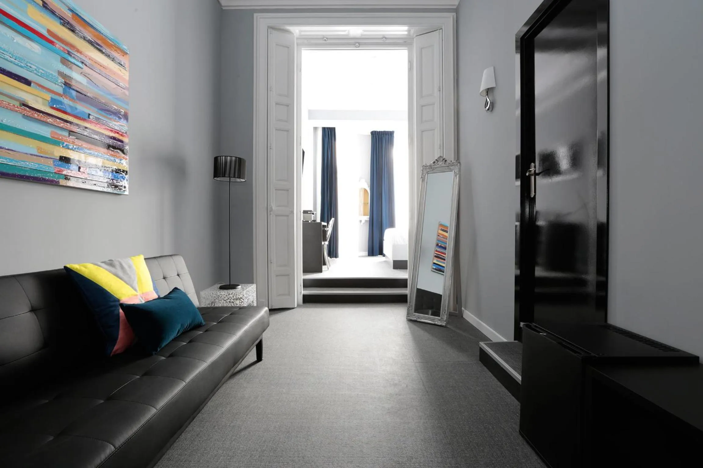 Photo of the whole room in Amra Barcelona Gran Via