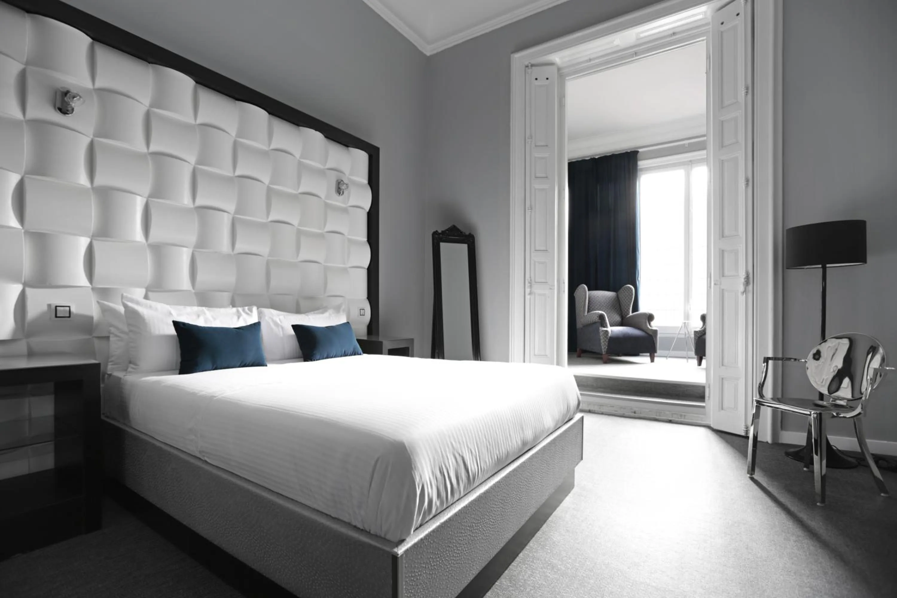 Photo of the whole room, Bed in Amra Barcelona Gran Via