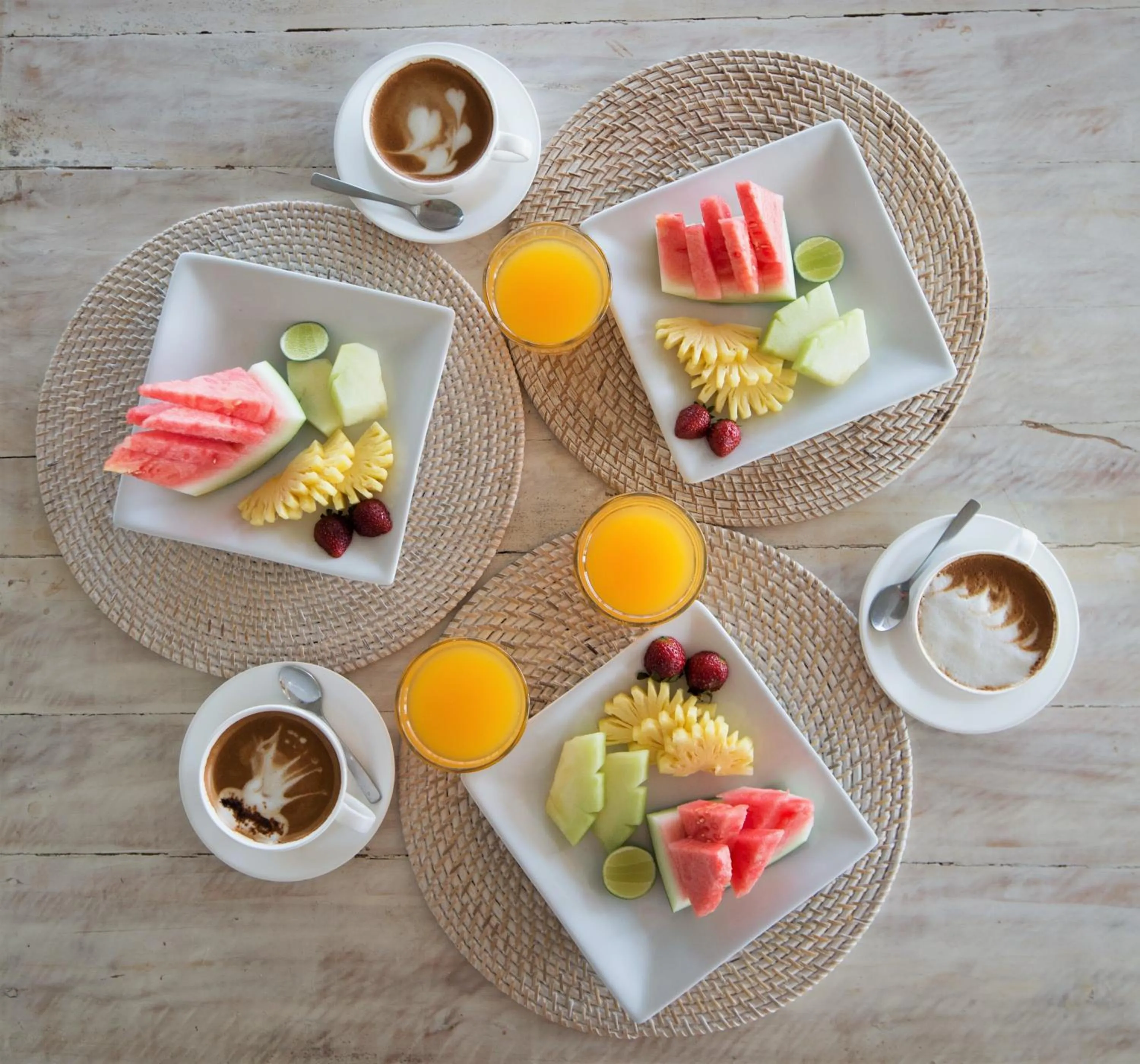 American breakfast in Mayo Resort