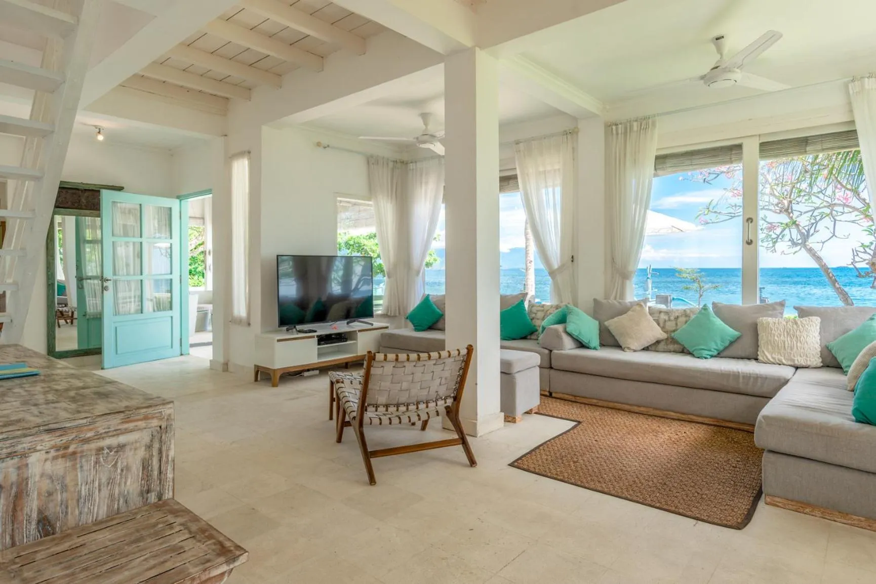 TV and multimedia in Mayo Resort