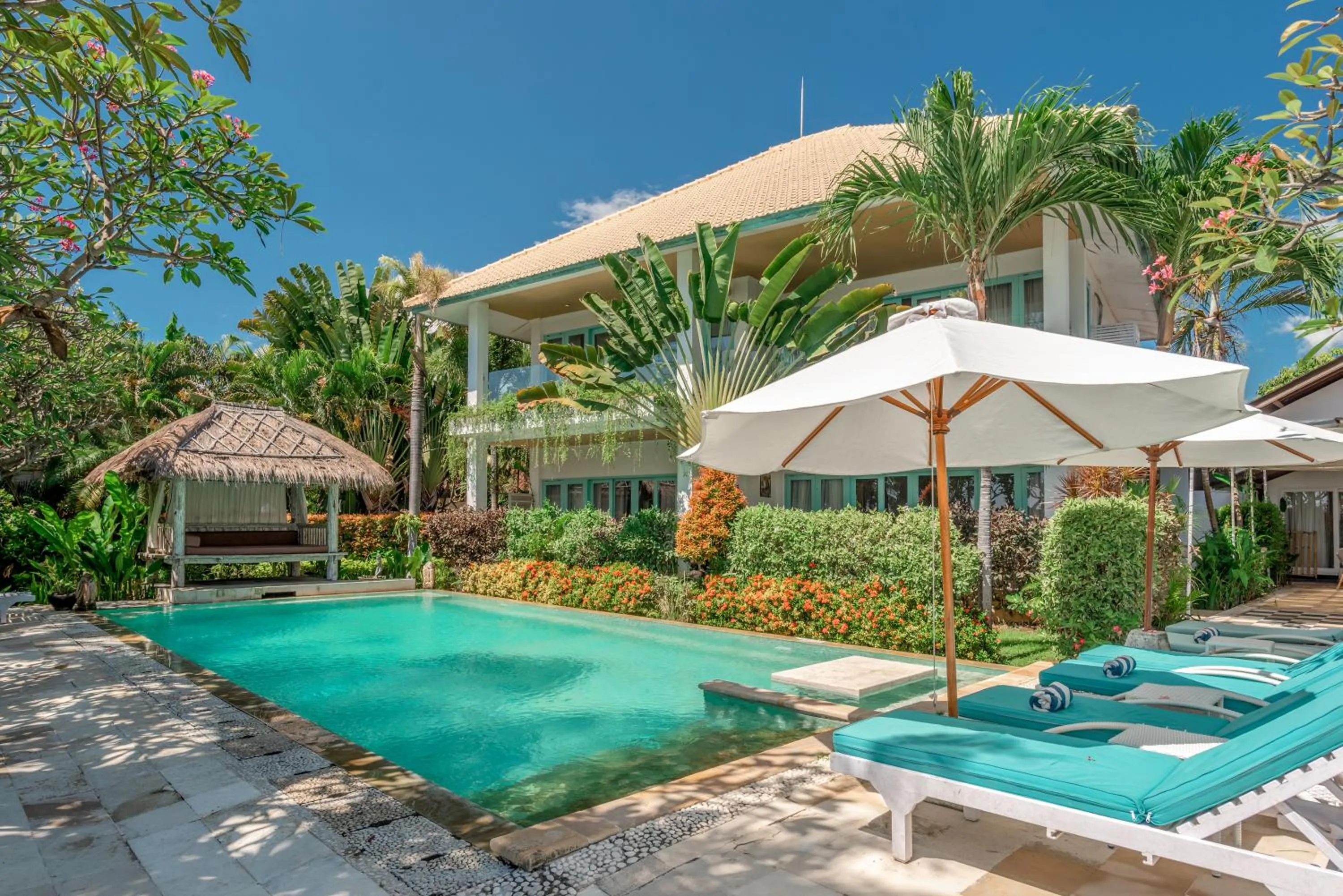 Pool view in Mayo Resort