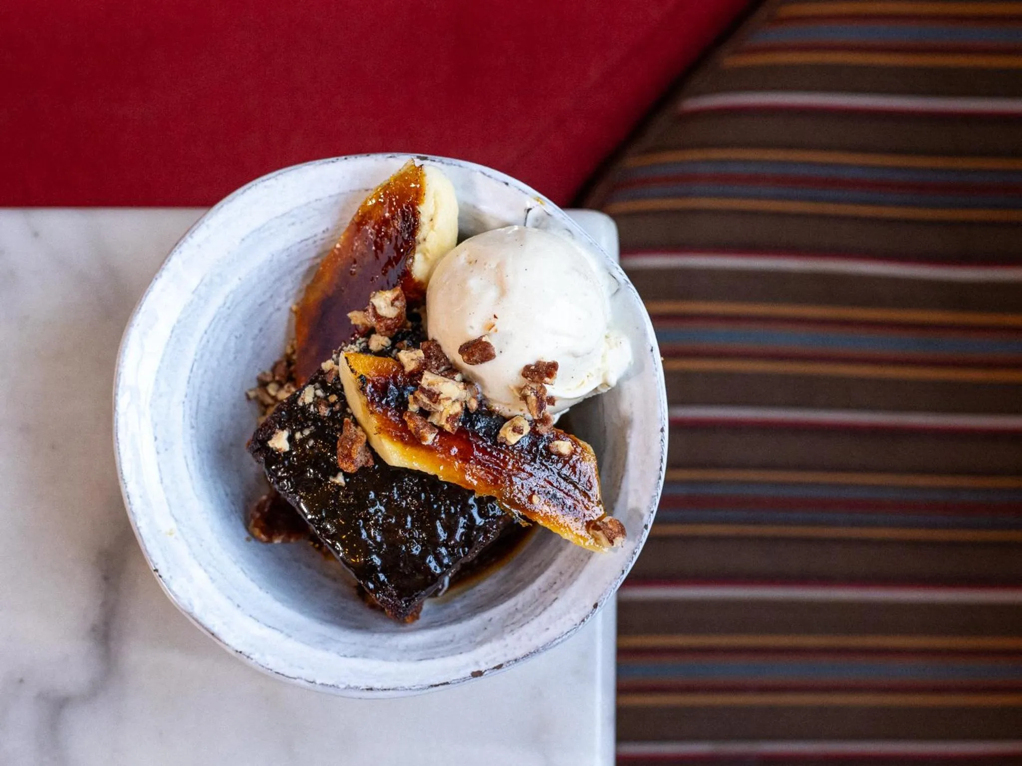 Food and drinks in Artist Residence London