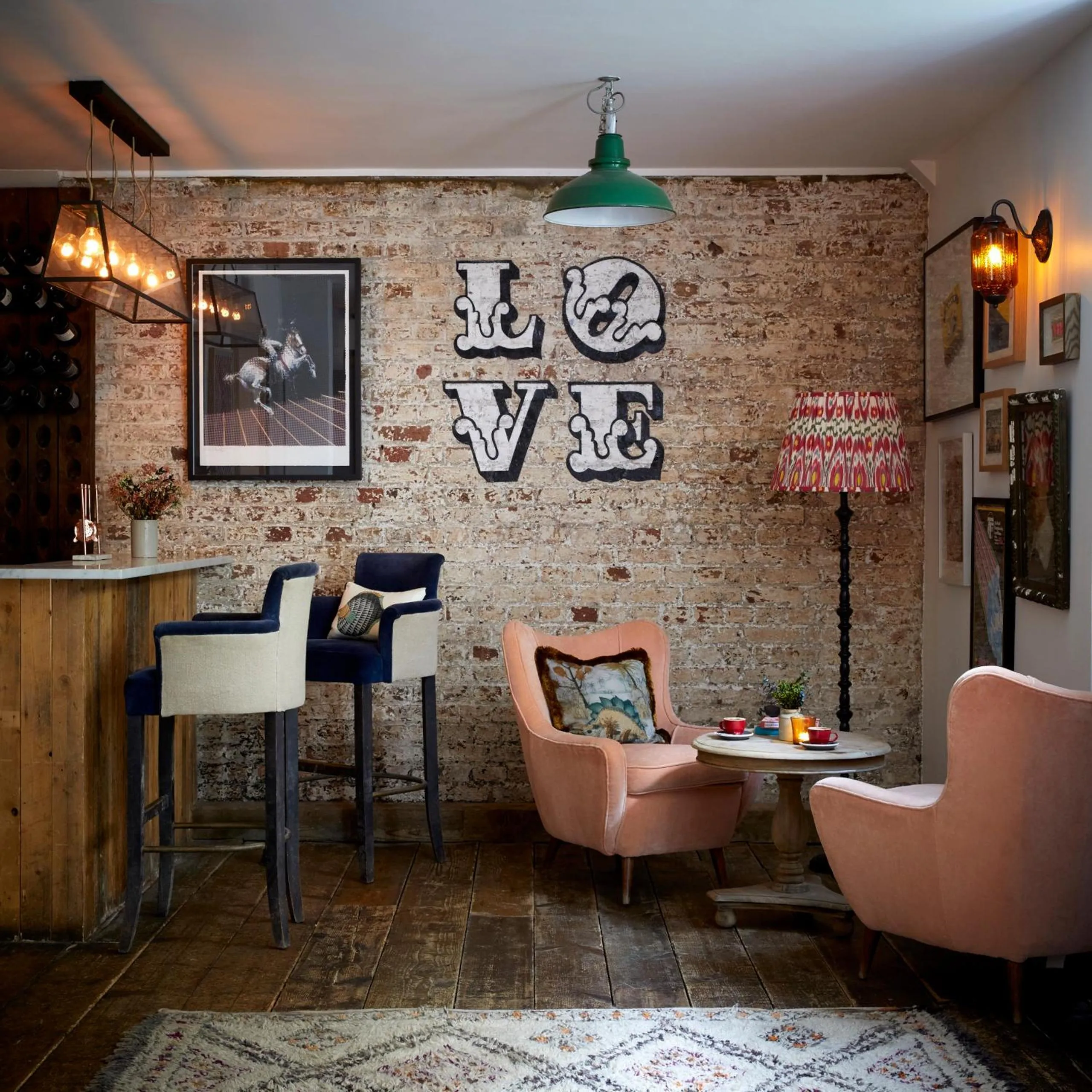 Lounge or bar in Artist Residence London