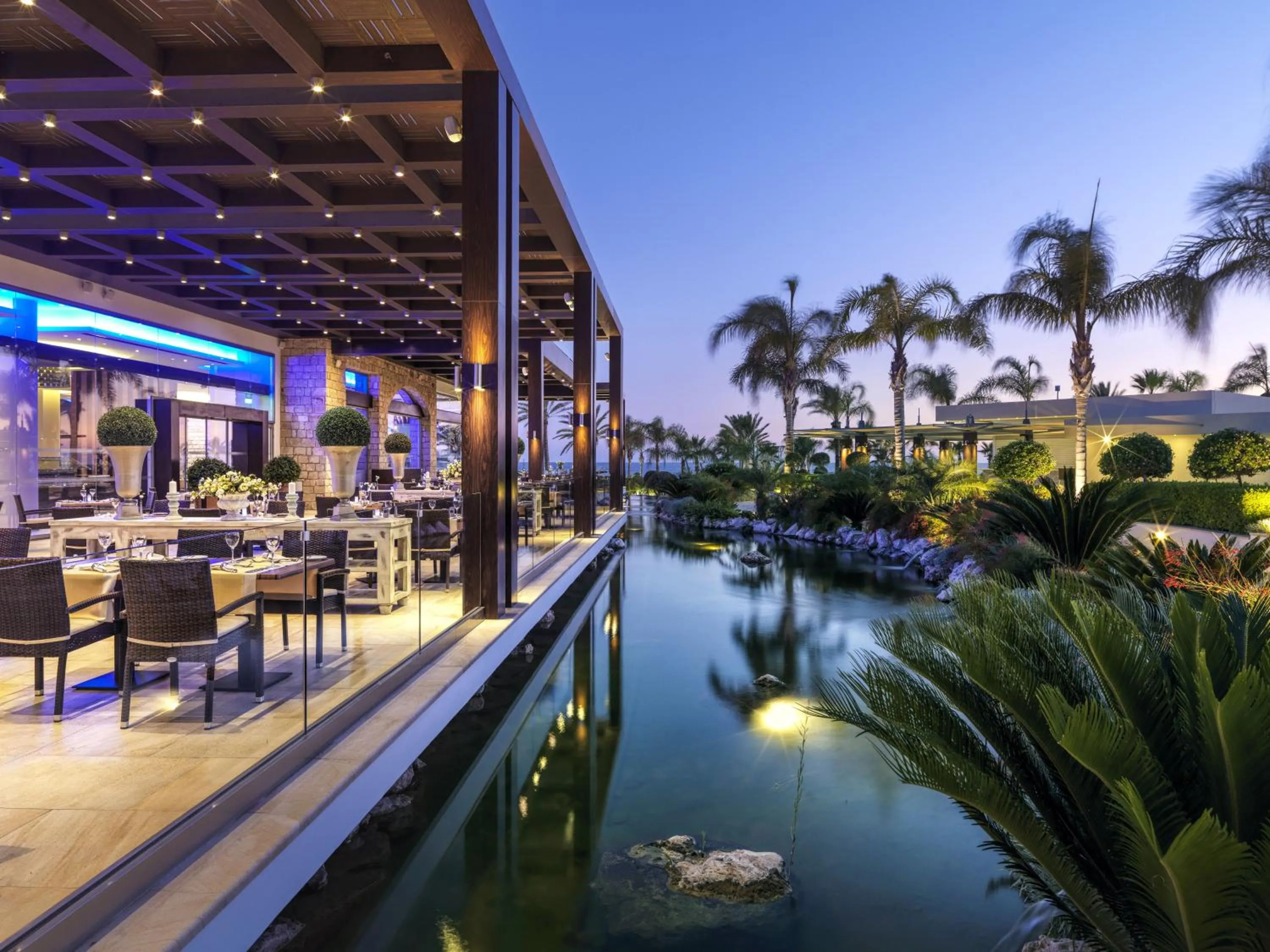 Restaurant/places to eat in Olympic Lagoon Resort Paphos