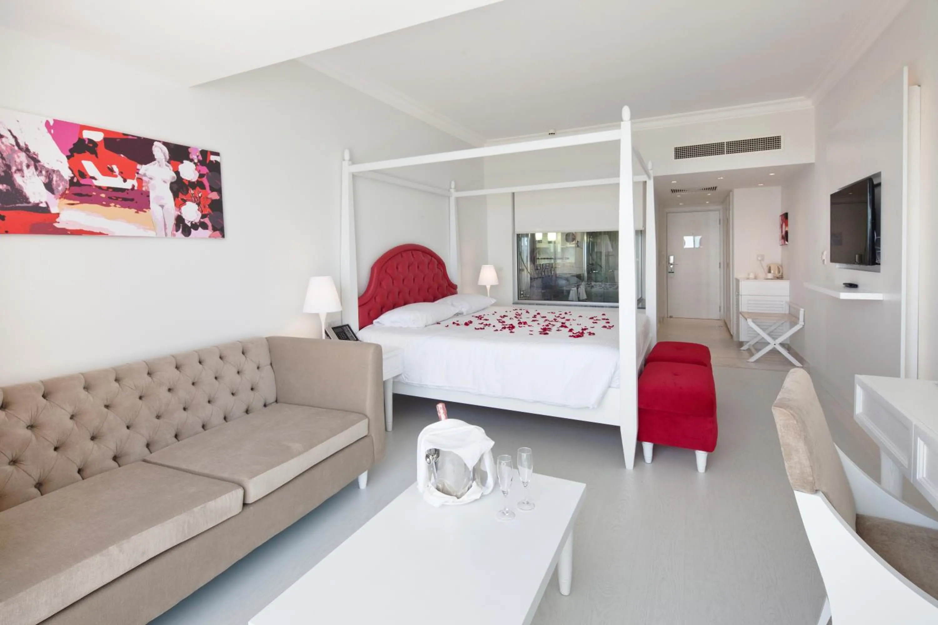 Bedroom, Bed in Olympic Lagoon Resort Paphos