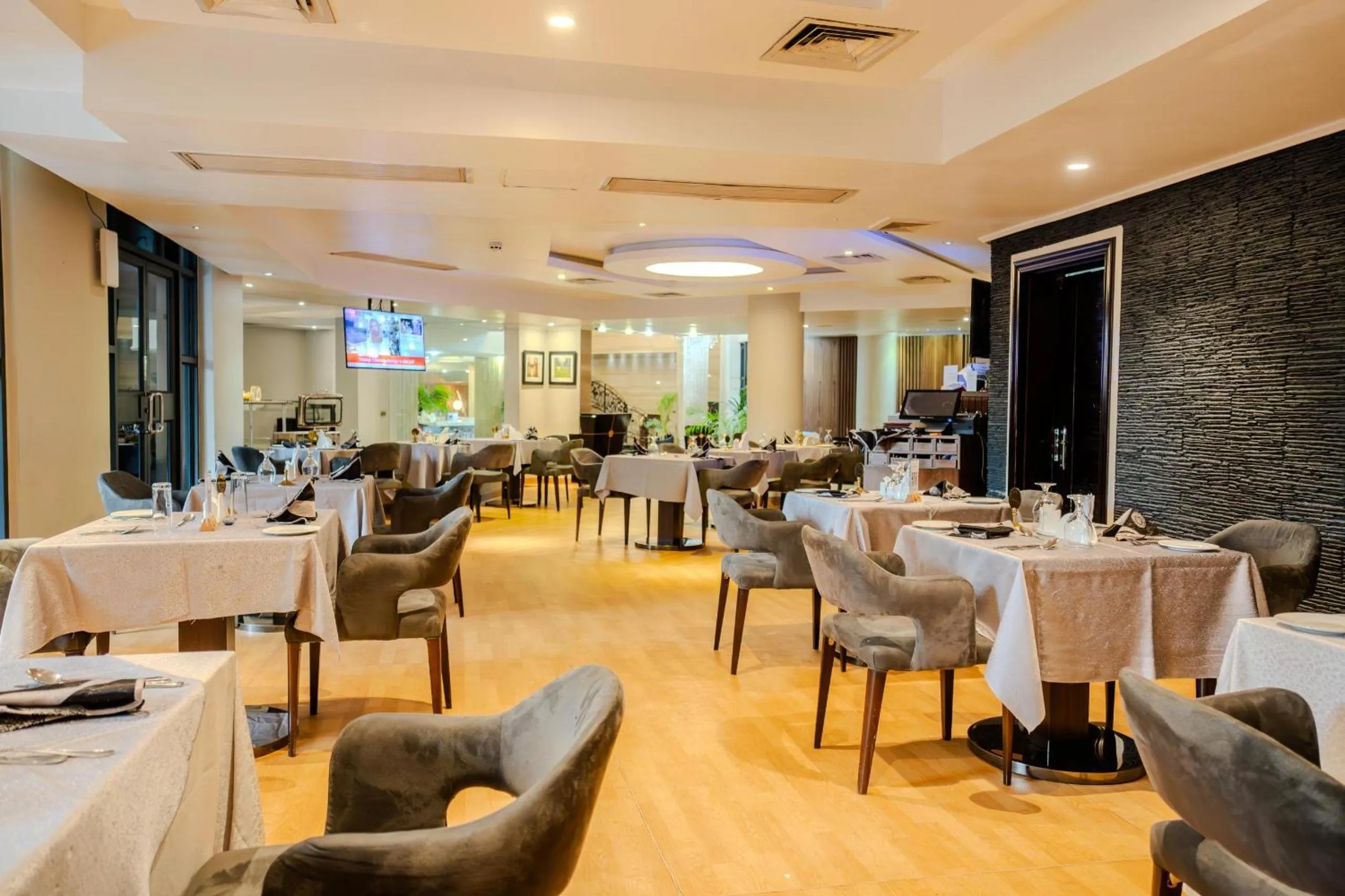 Restaurant/places to eat in The Lilygate Lagos