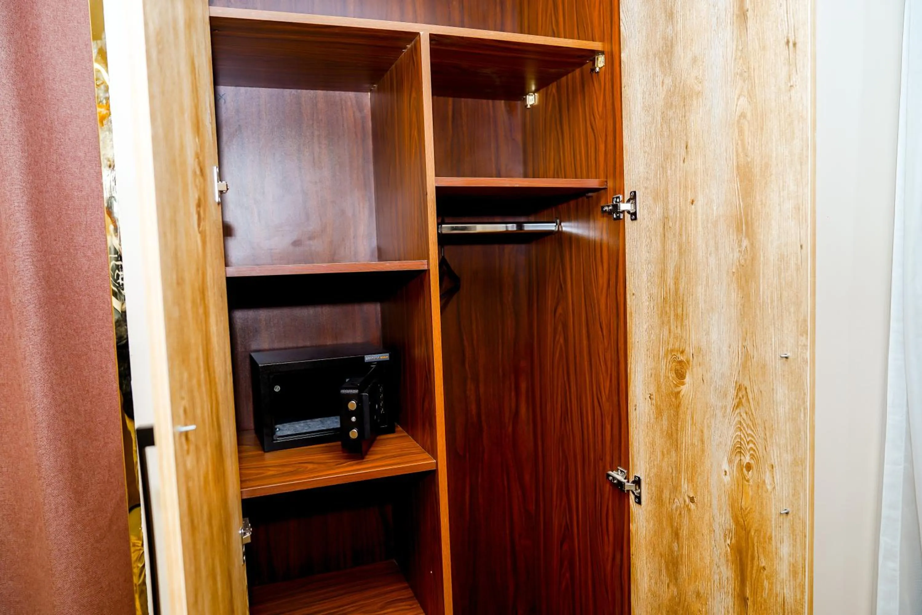 safe in Pyramids Hotel