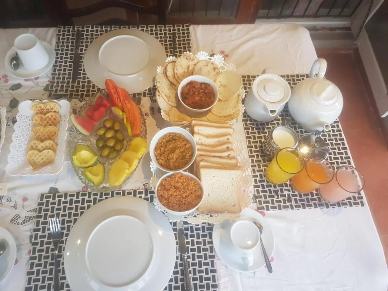 Breakfast in Wijenayake's - Beach Haven Guest House - Galle Fort