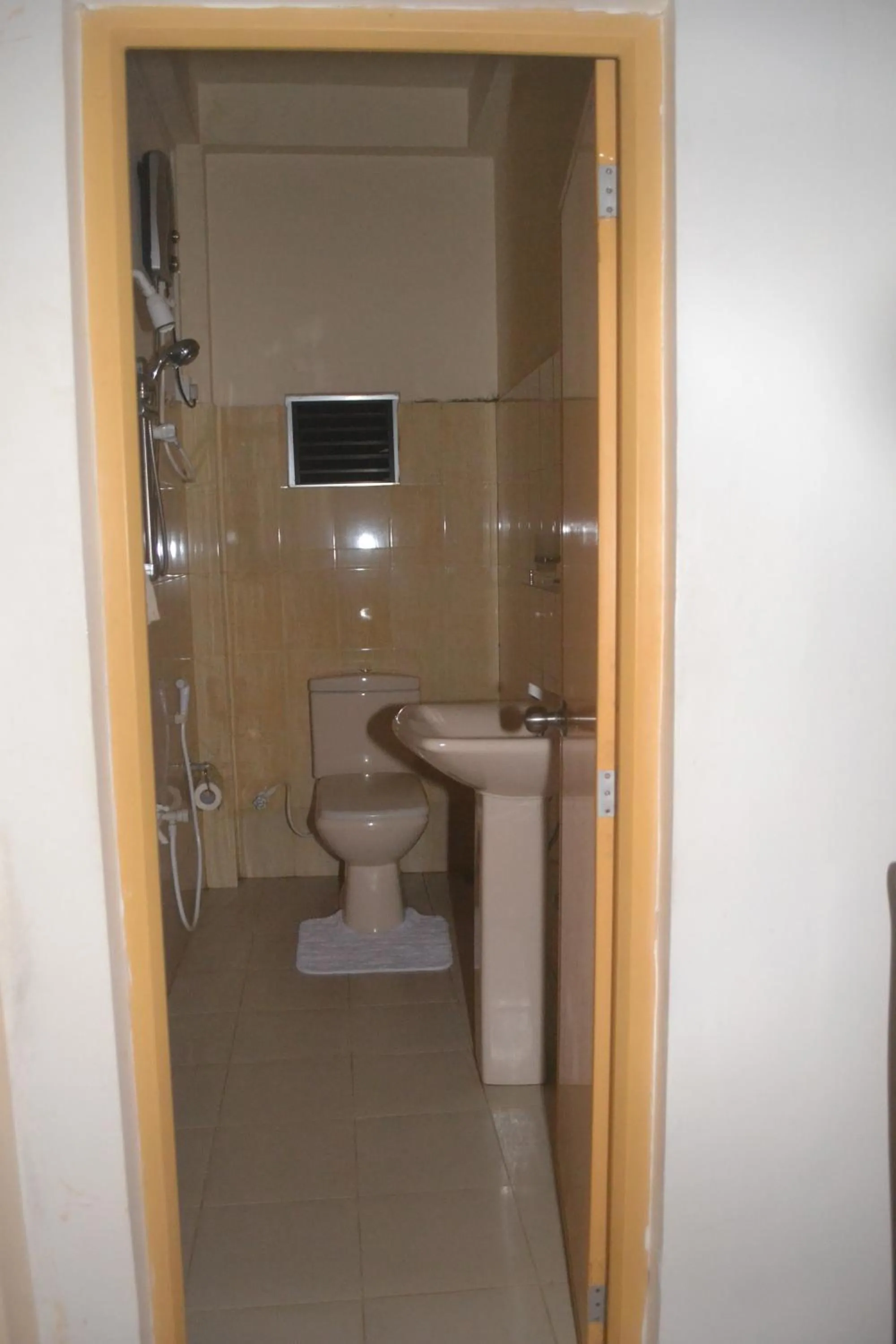 Bathroom in Hotel Thilon