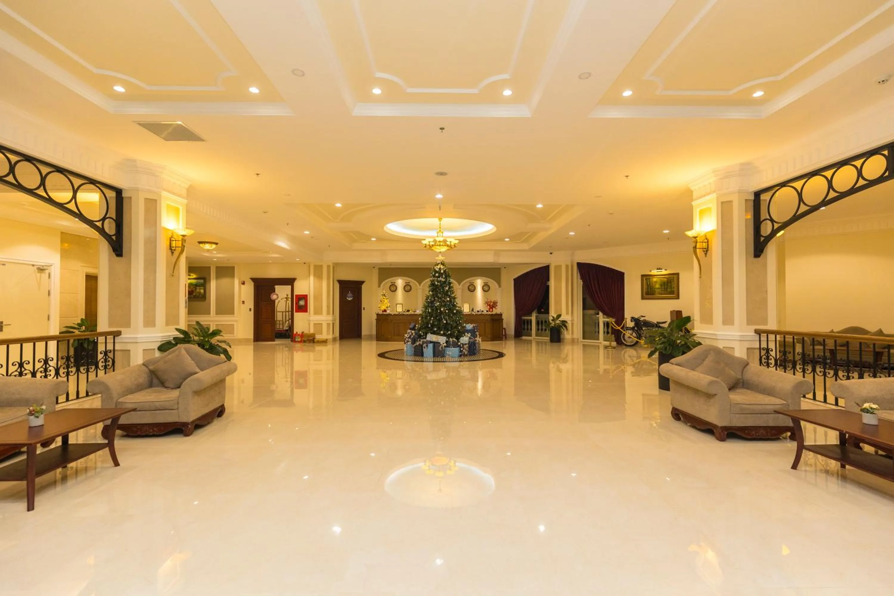 Lobby or reception in CALYSSA HOTELS & VILLAGE