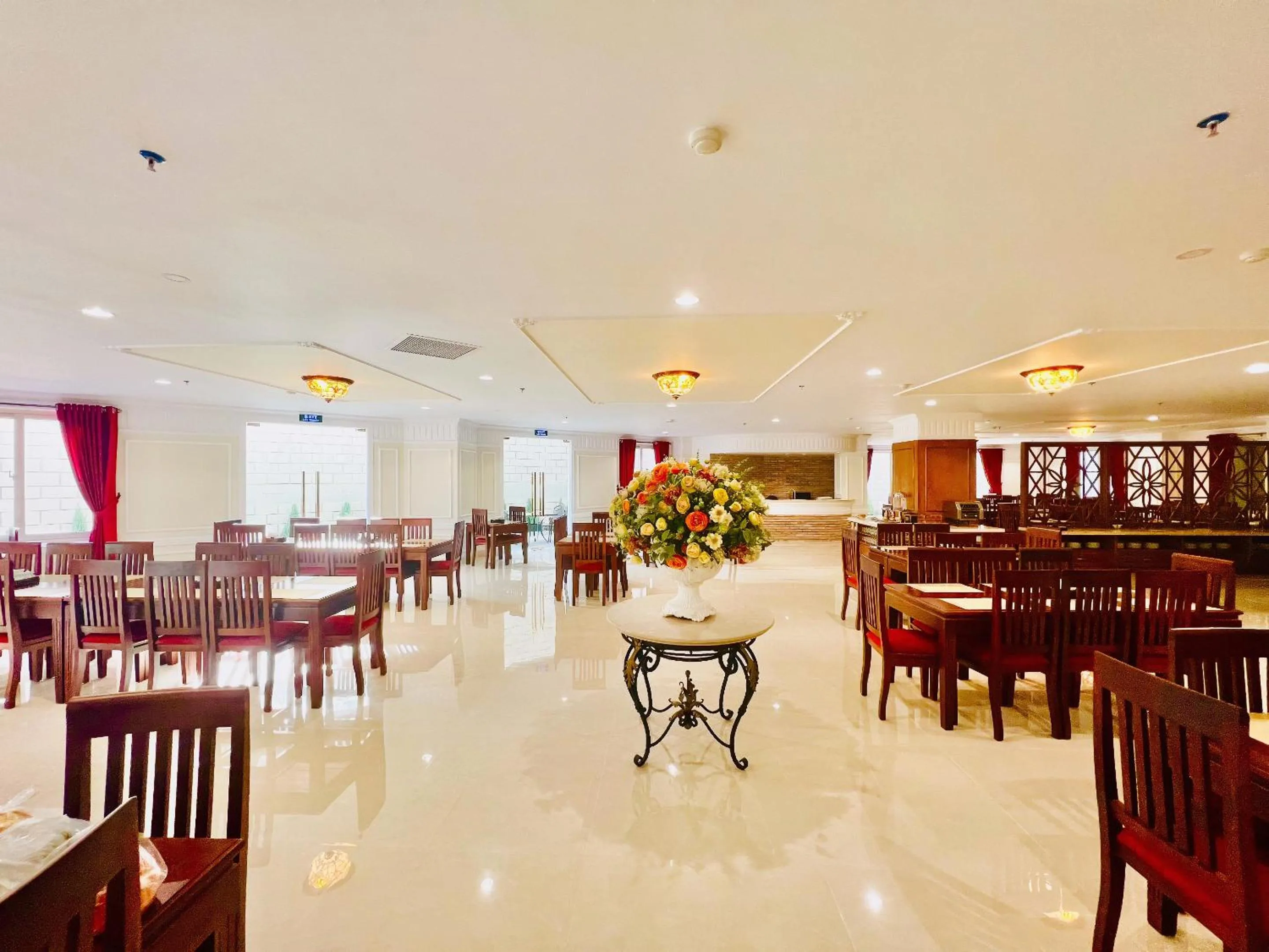 Restaurant/places to eat in CALYSSA HOTELS & VILLAGE