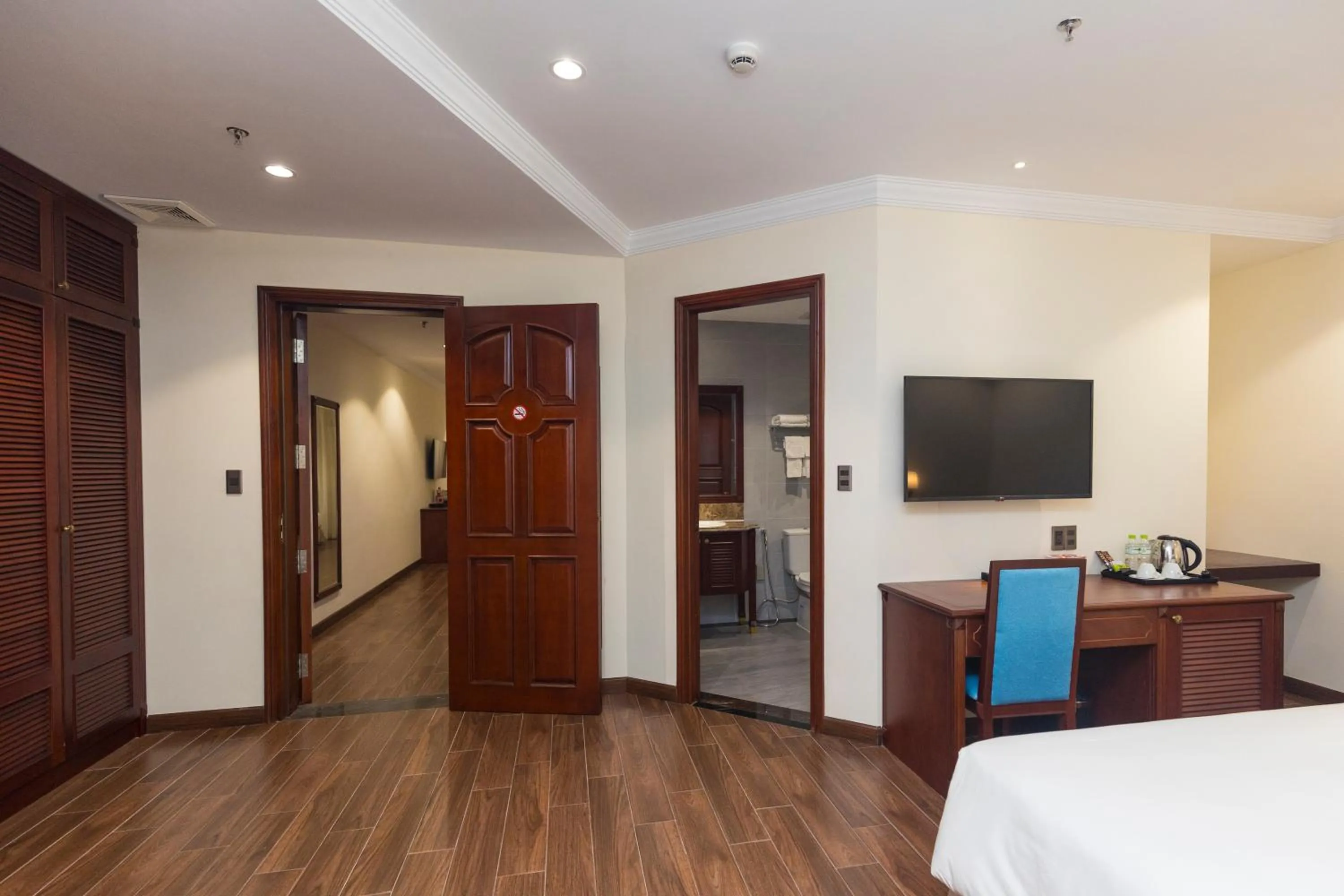 Photo of the whole room, Bed in CALYSSA HOTELS & VILLAGE