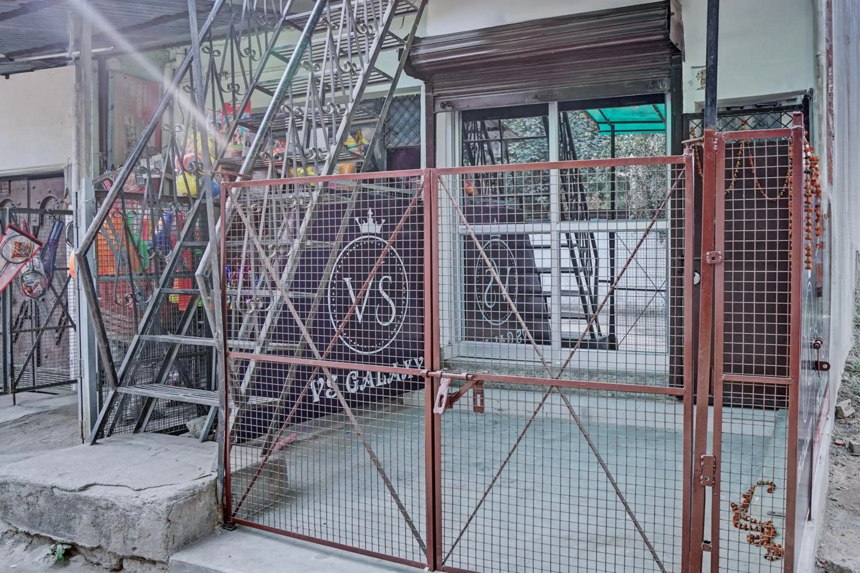 Facade/entrance in Hotel O VS GALAXY