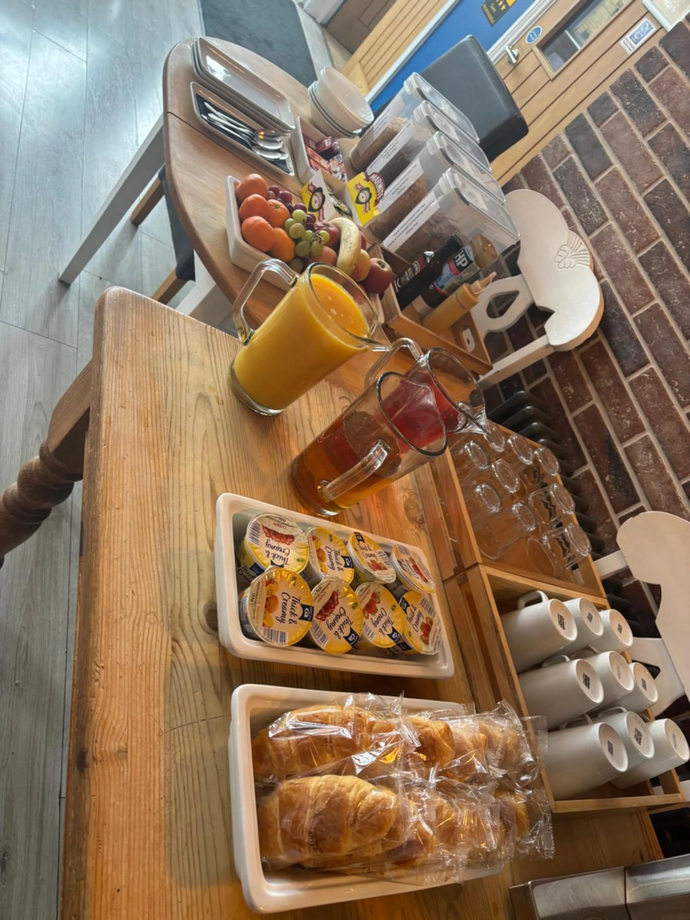 Breakfast in Queen Phillippa