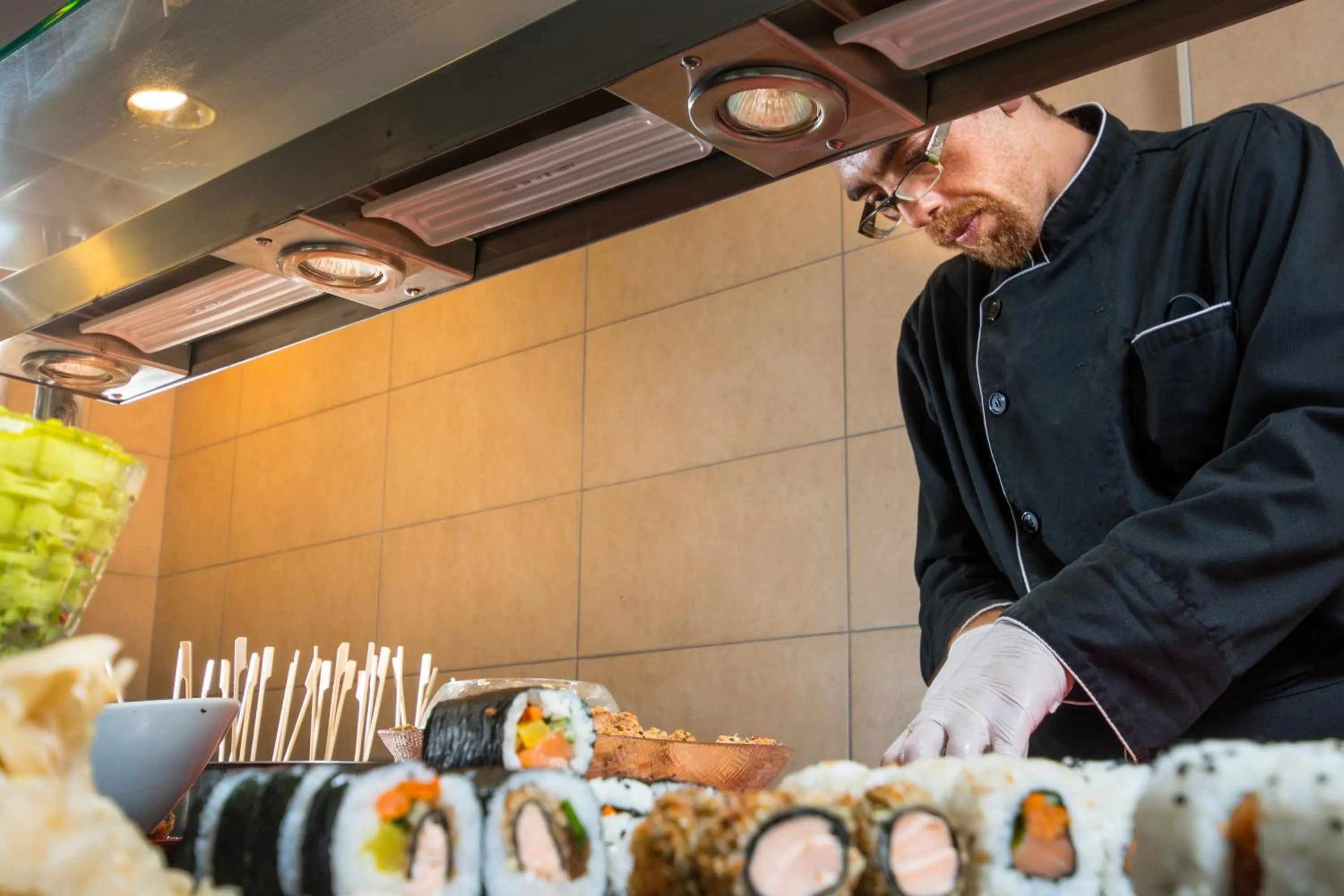 Restaurant/places to eat in Leonardo Plaza Ashdod