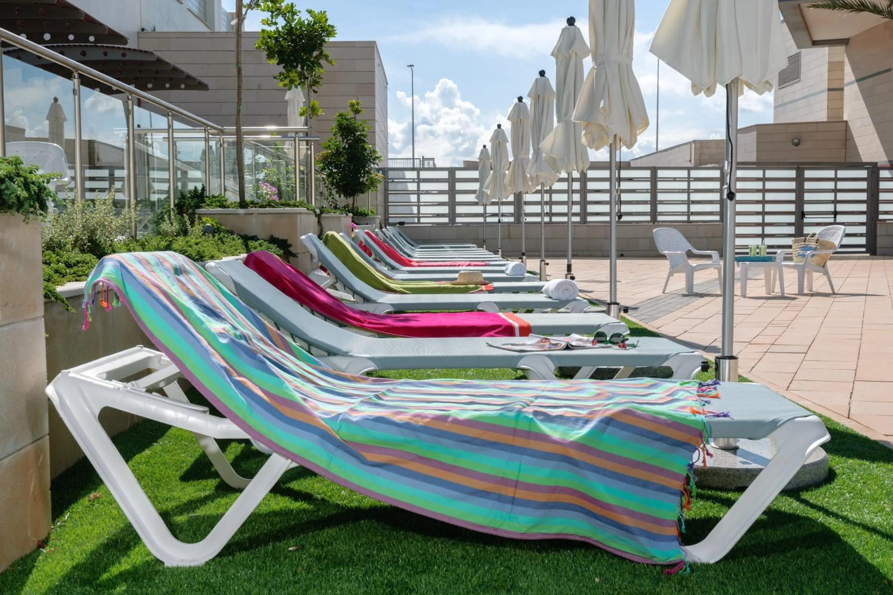 Swimming pool in Leonardo Plaza Ashdod